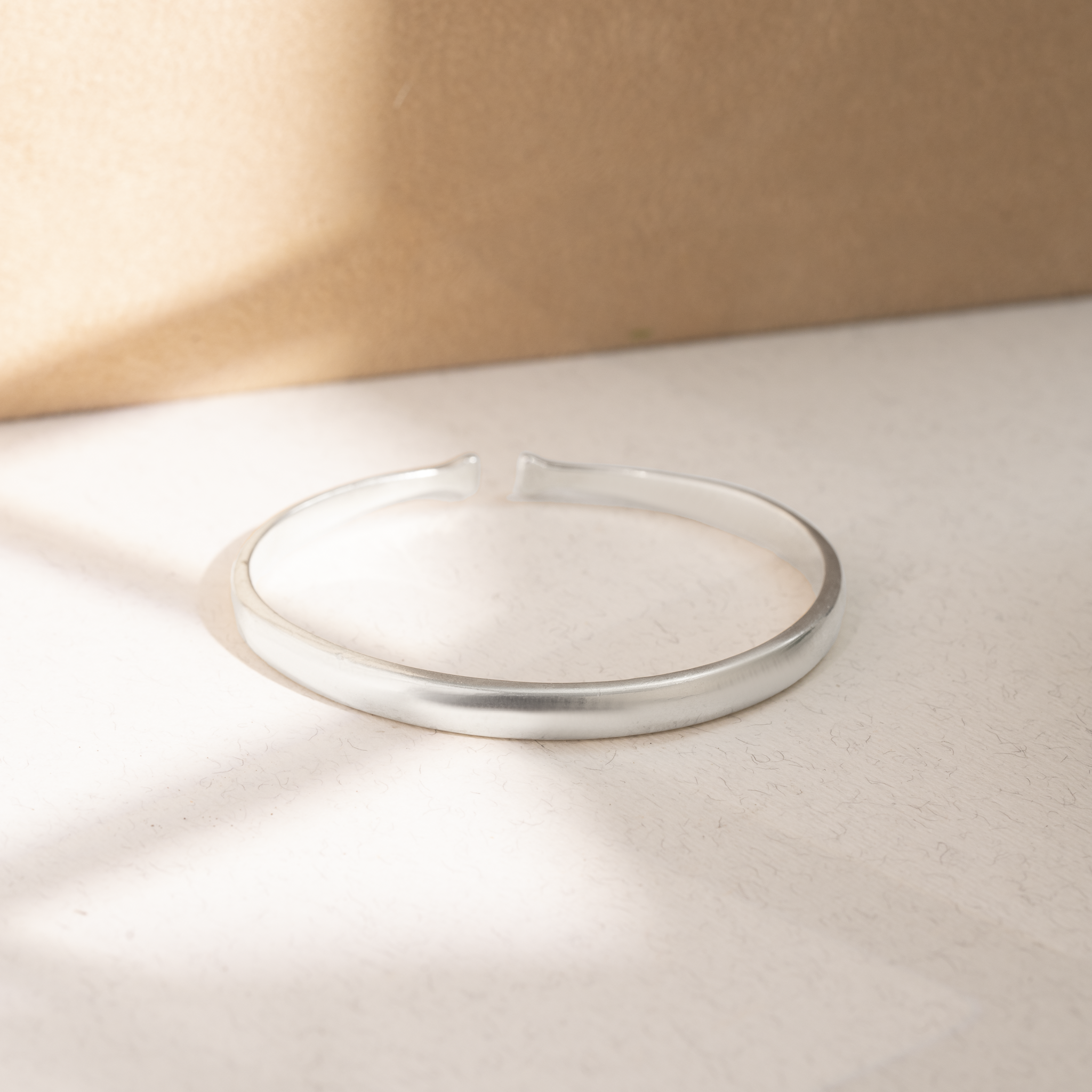 Minimal silver open kada