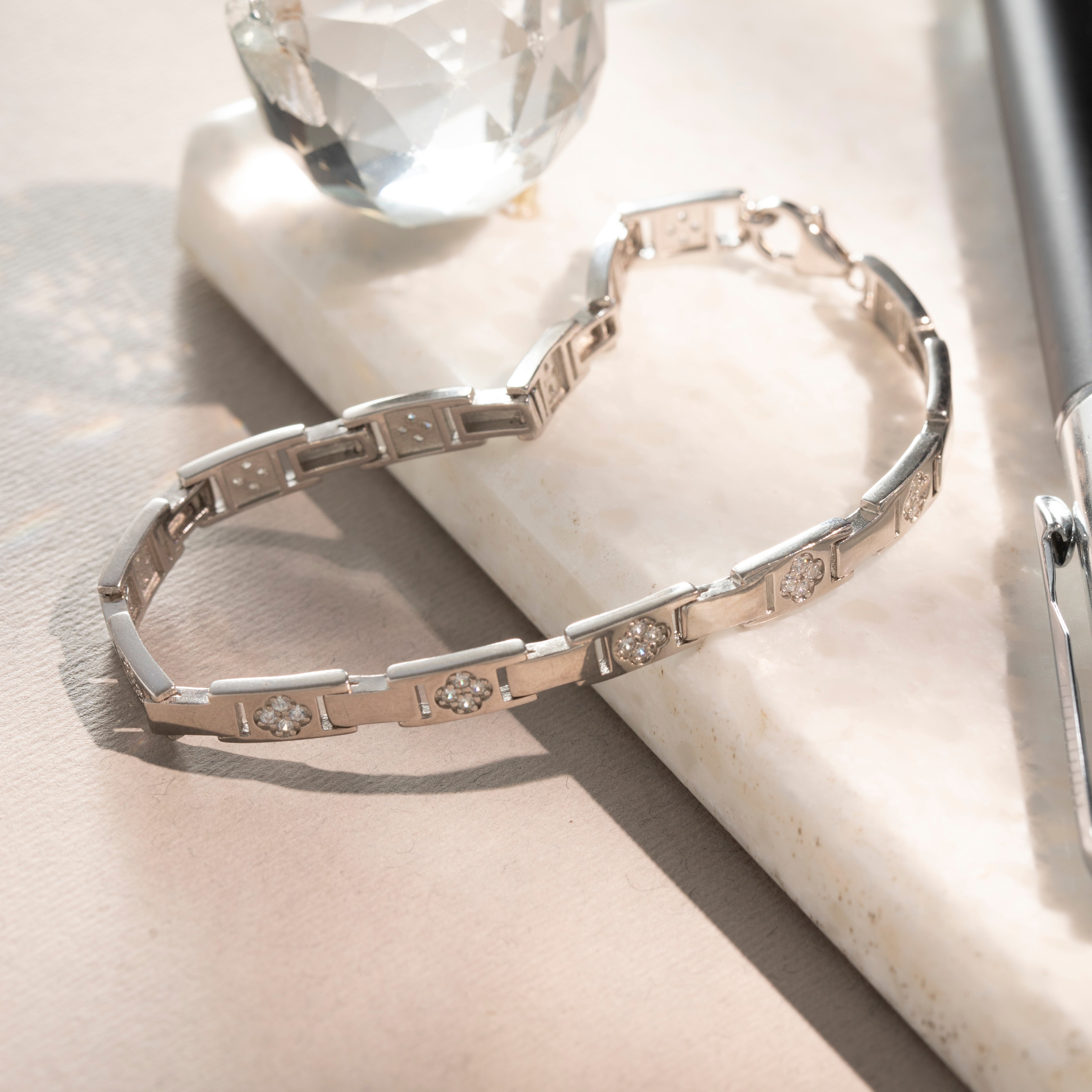 Minimal sparkle sterling silver bracelet