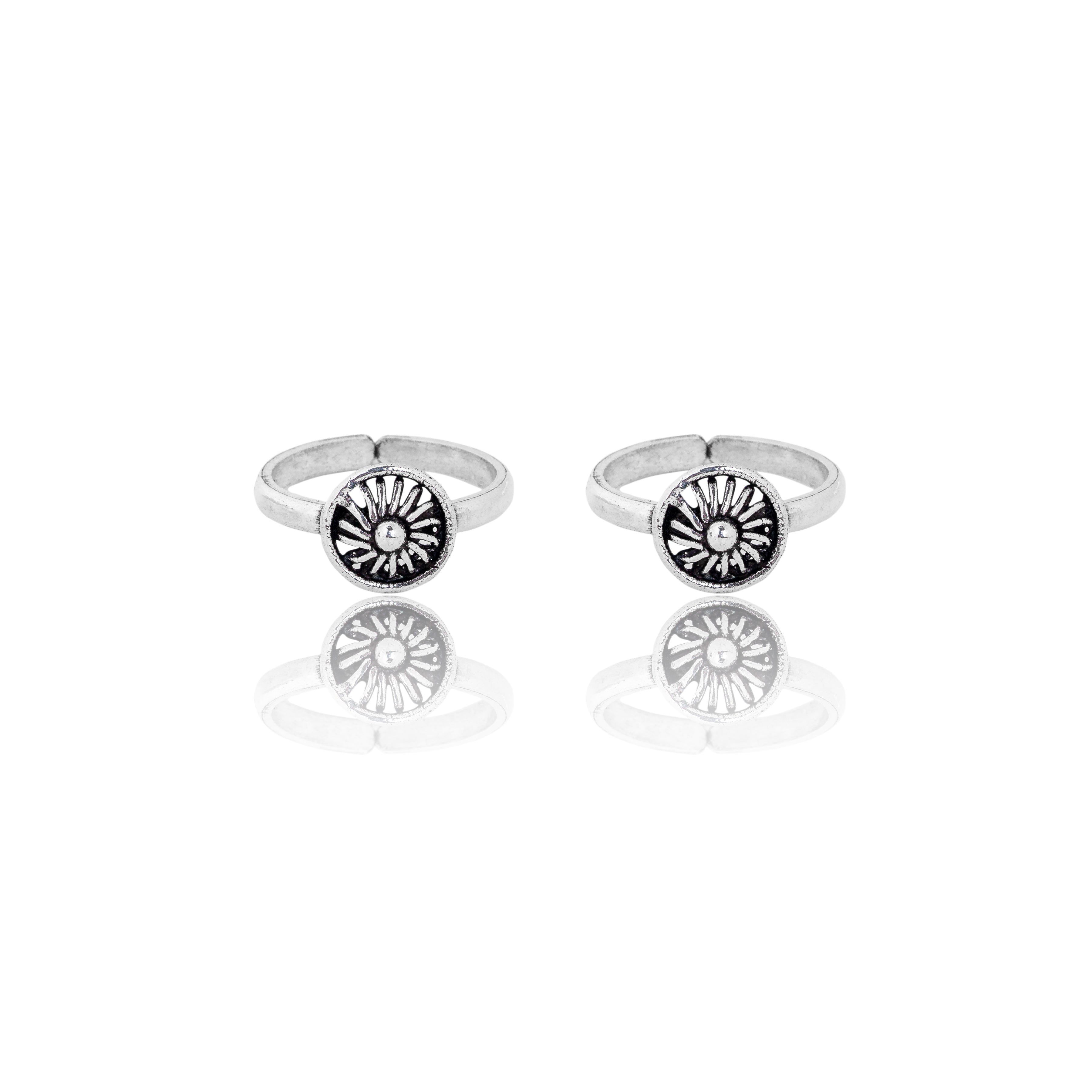 Oxidised silver toe rings