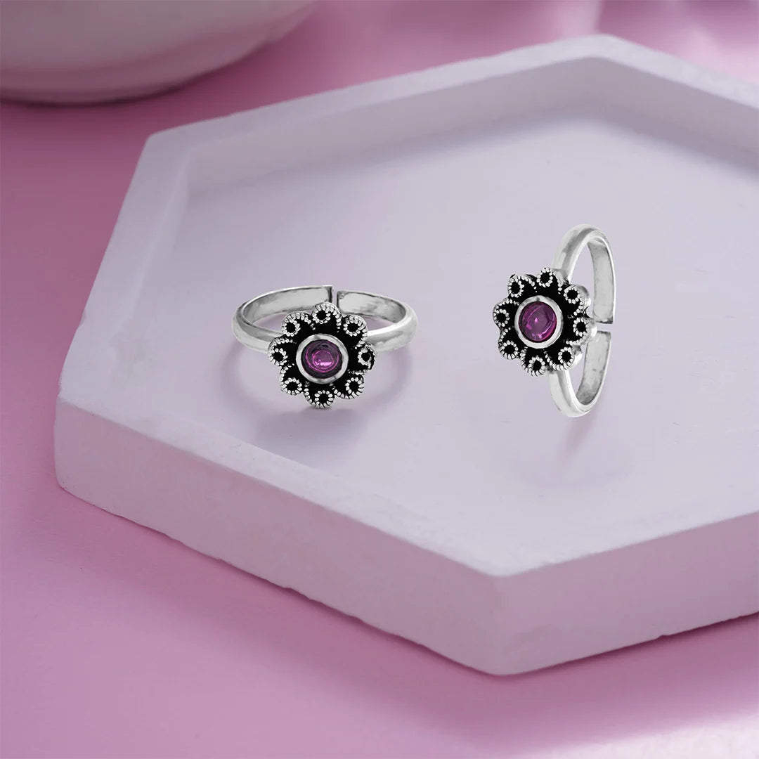 Oxidized Daisy Silver Toe Rings Ishna 