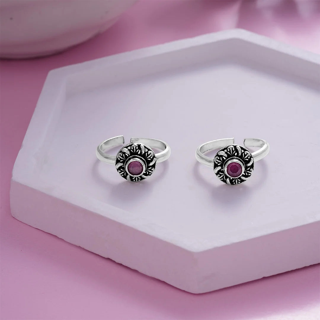 Oxidized Ruby Halo Toe silver Ring Ishna