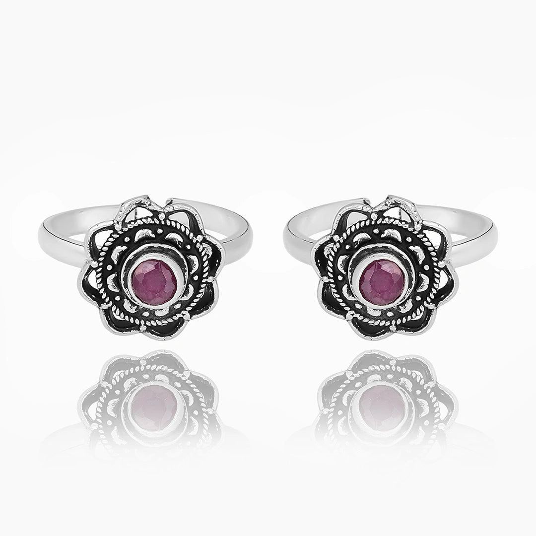 Oxidized Ruby Petal Toe Ring Ishna