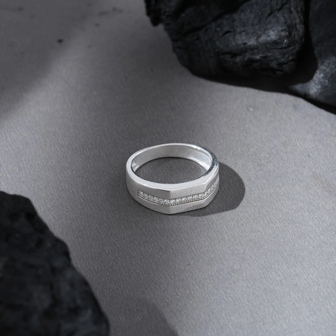 Pave Ring in 925 Silver Ishna