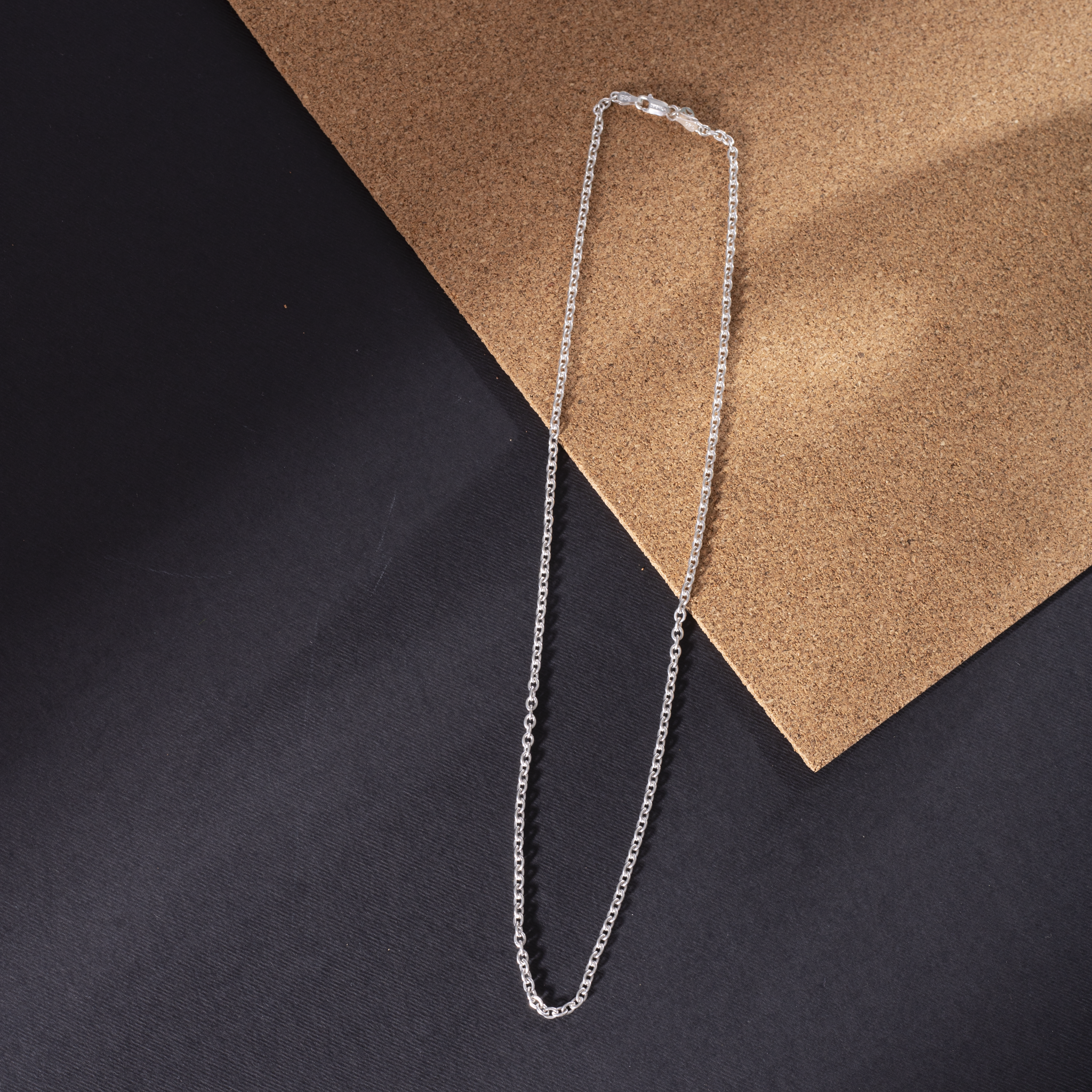 Polished round link silver chain