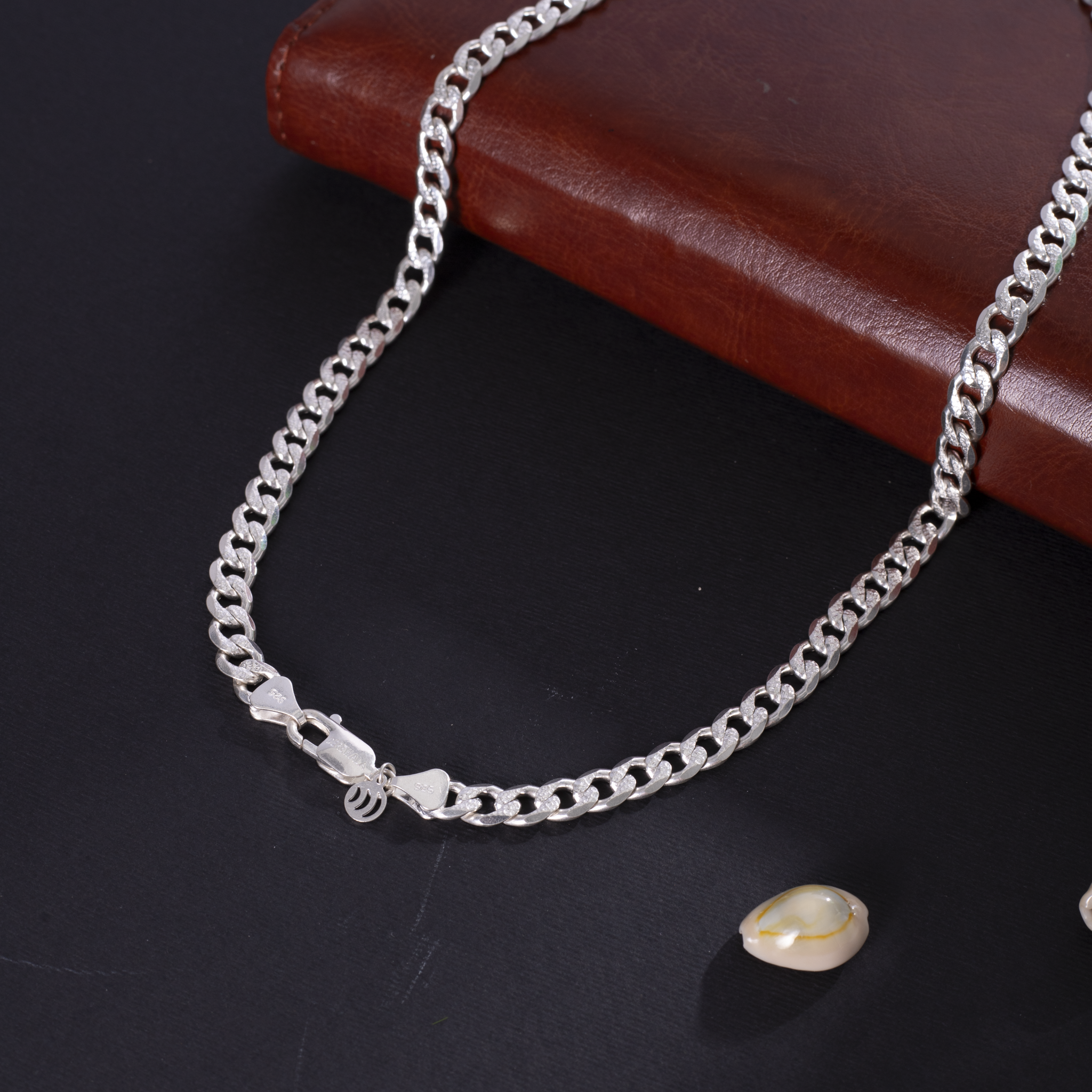 Polished sterling silver Cuban chain