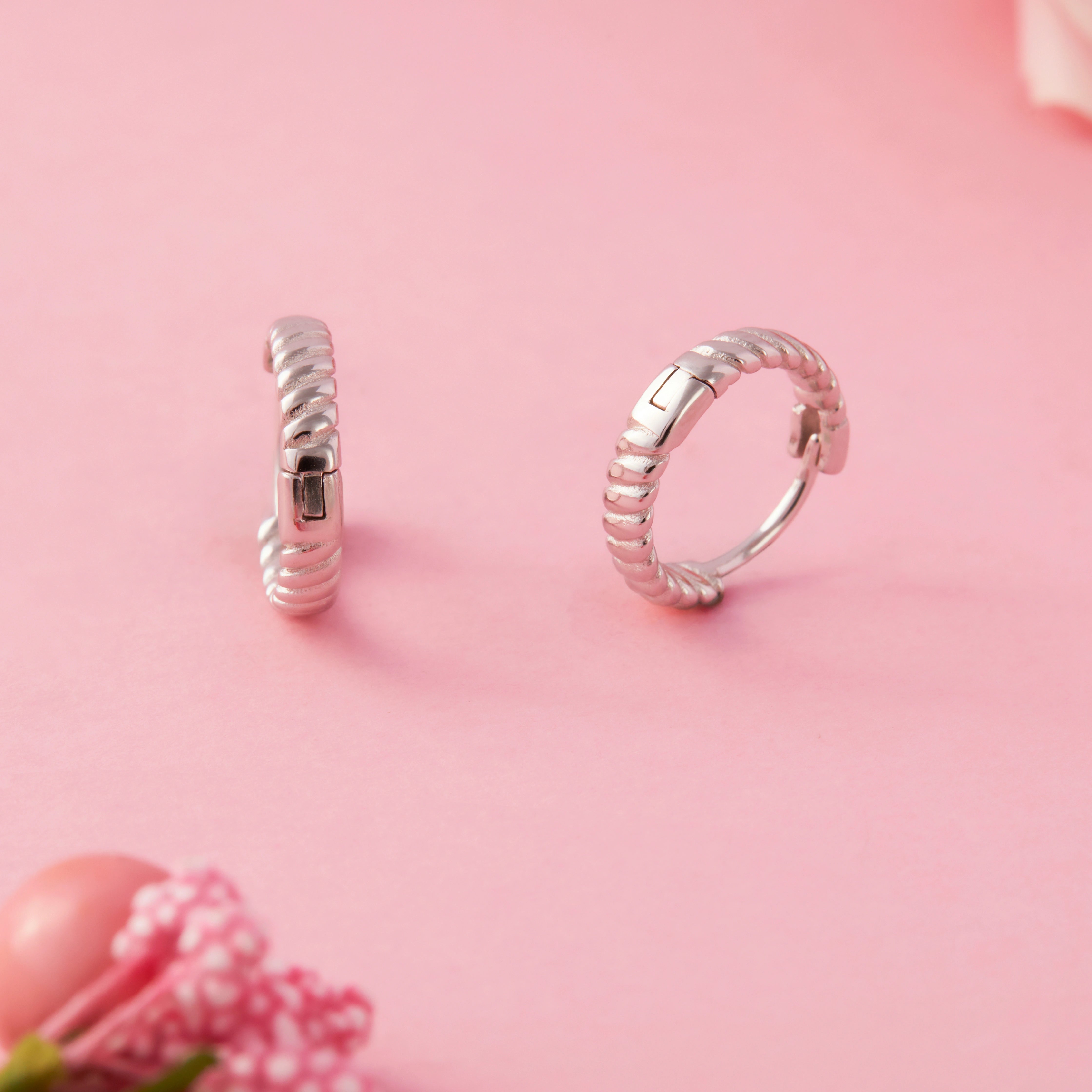 Ribbed Hoop Earrings in sterling silver Ishna