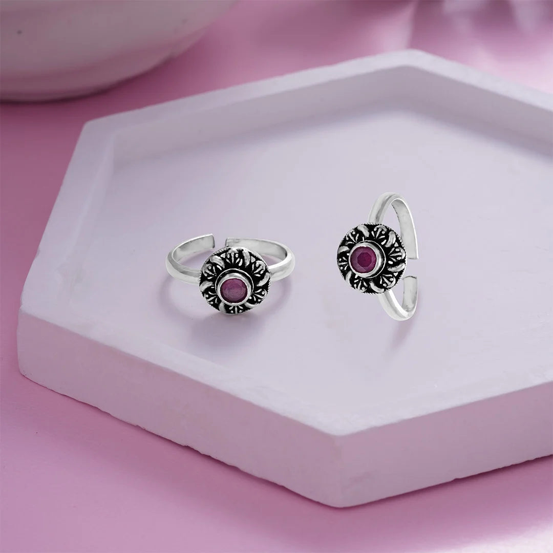 Ruby Halo Toe Ring in 925 Silver Ishna