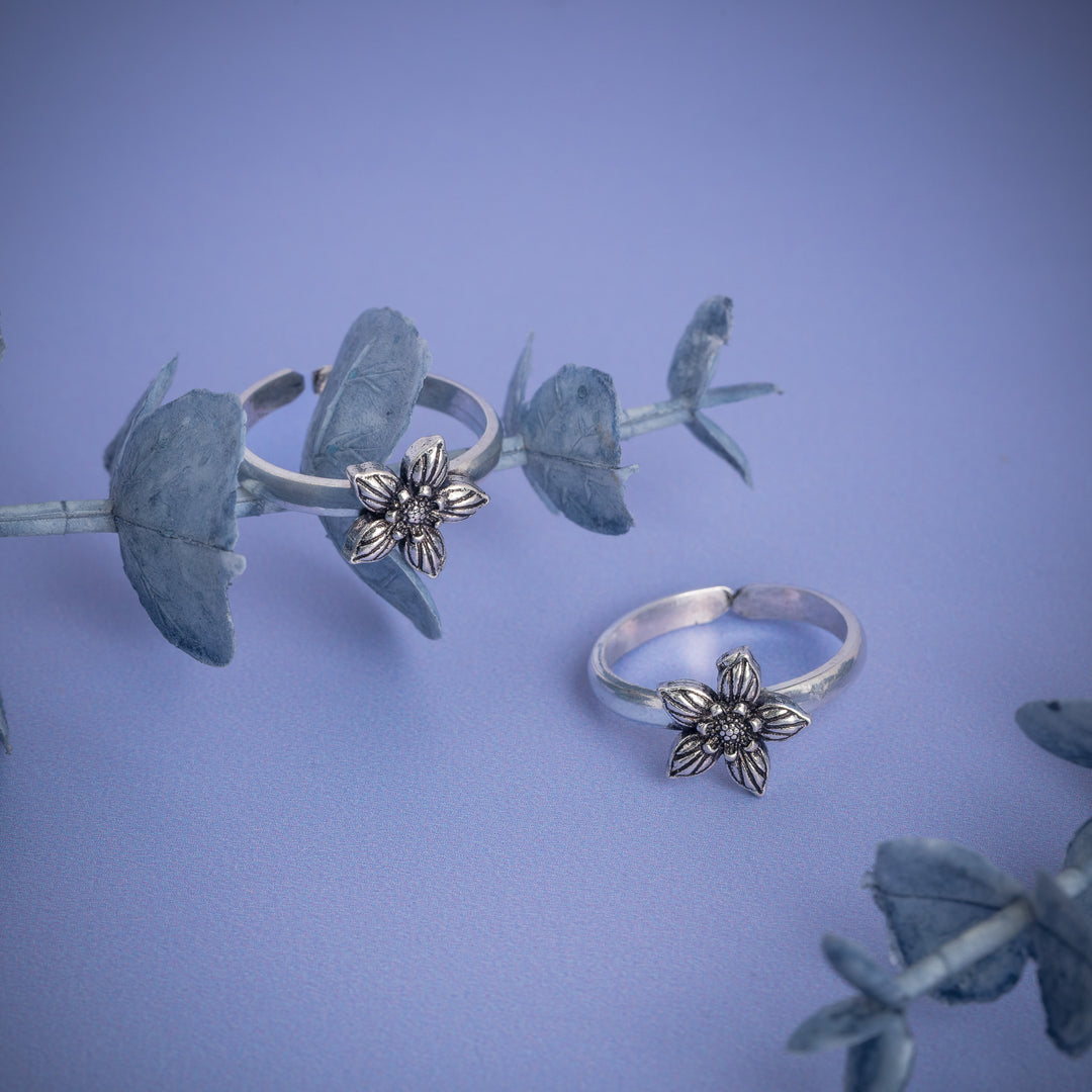 Antique Ruby and Emerald Toe Ring