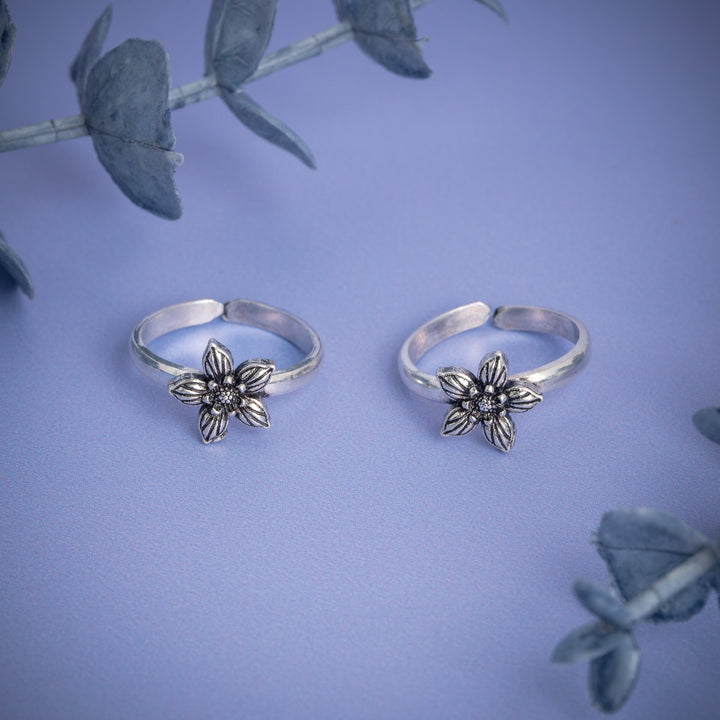 Antique Ruby and Emerald Toe Ring