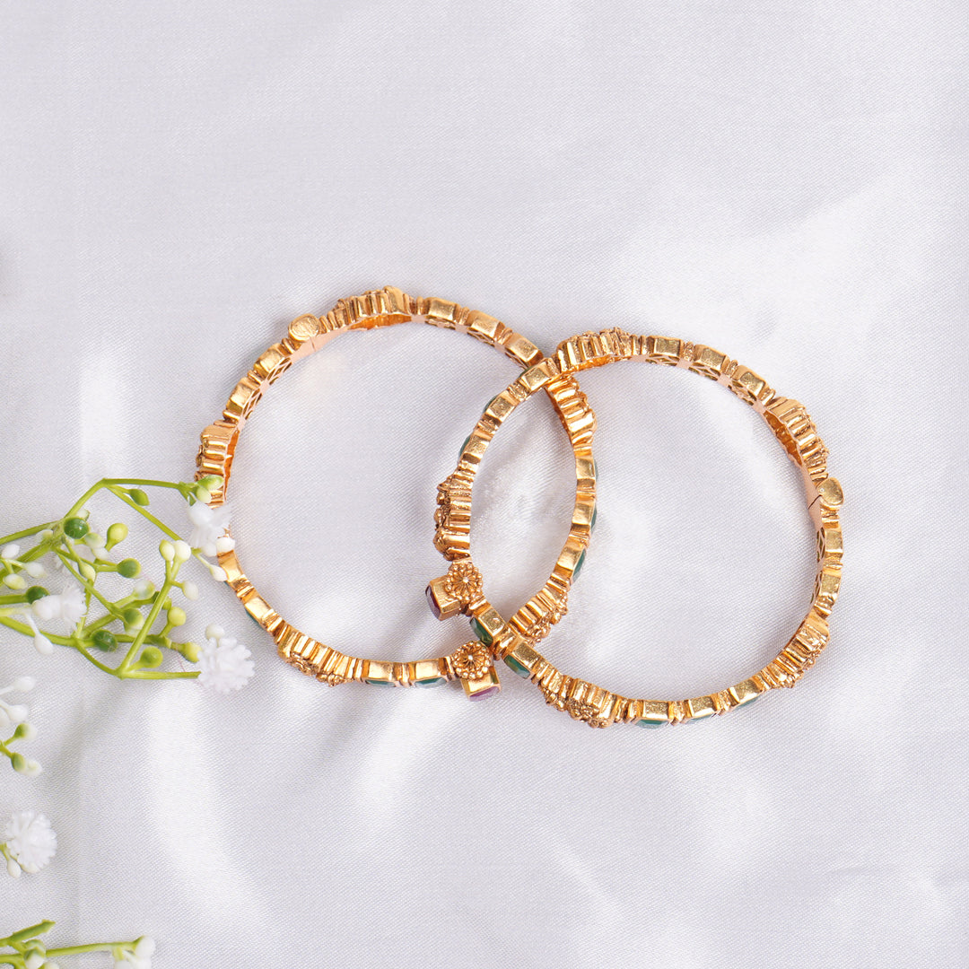 Lakshmi Emerald Bangle