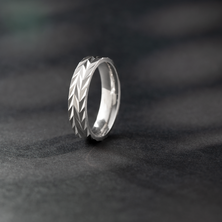 Laser-Cut Chevron Pattern Silver Ring