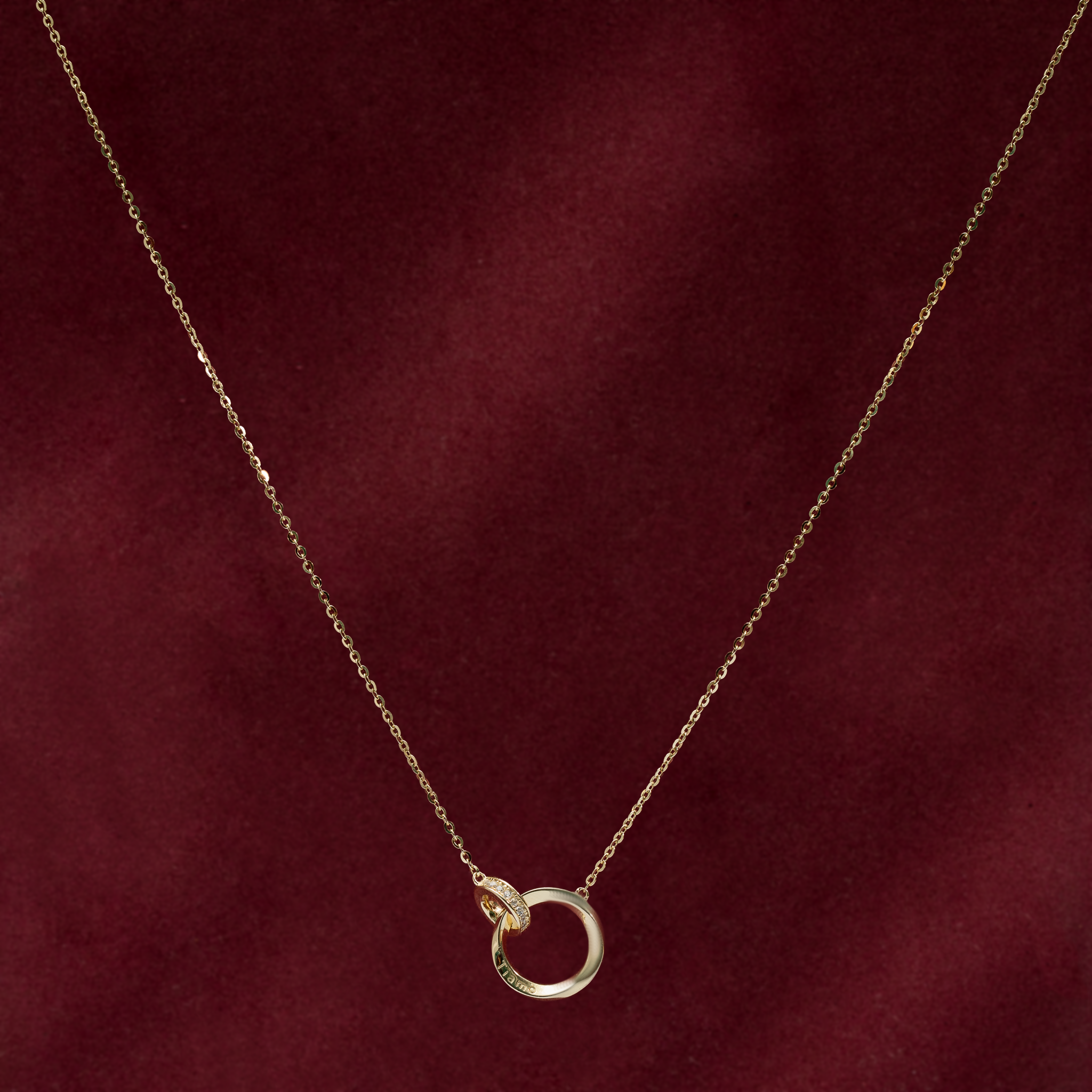 Gold-Plated Interlinked Rings Pendant Chain