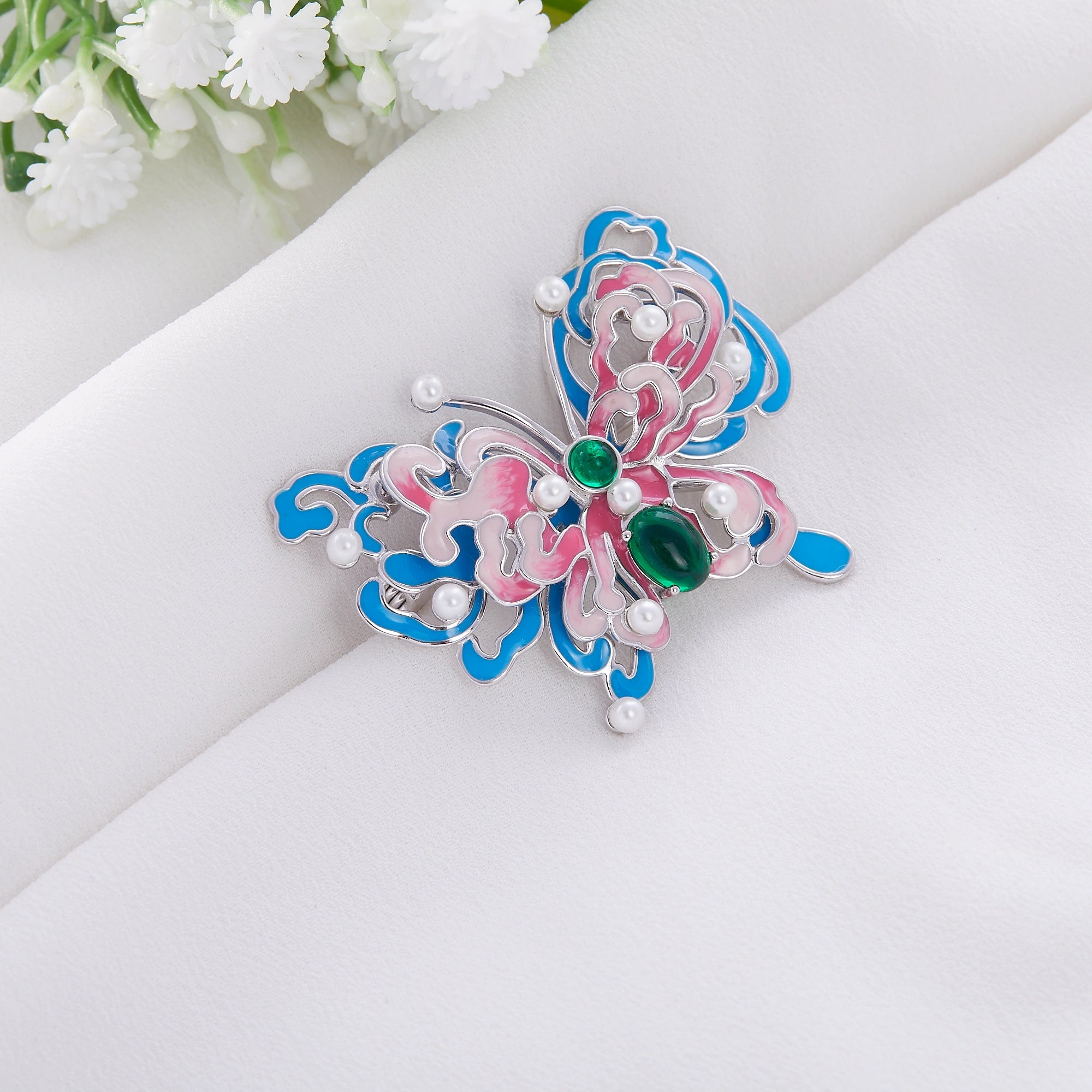 Silver Butterfly Pearl Brooch Ishna
