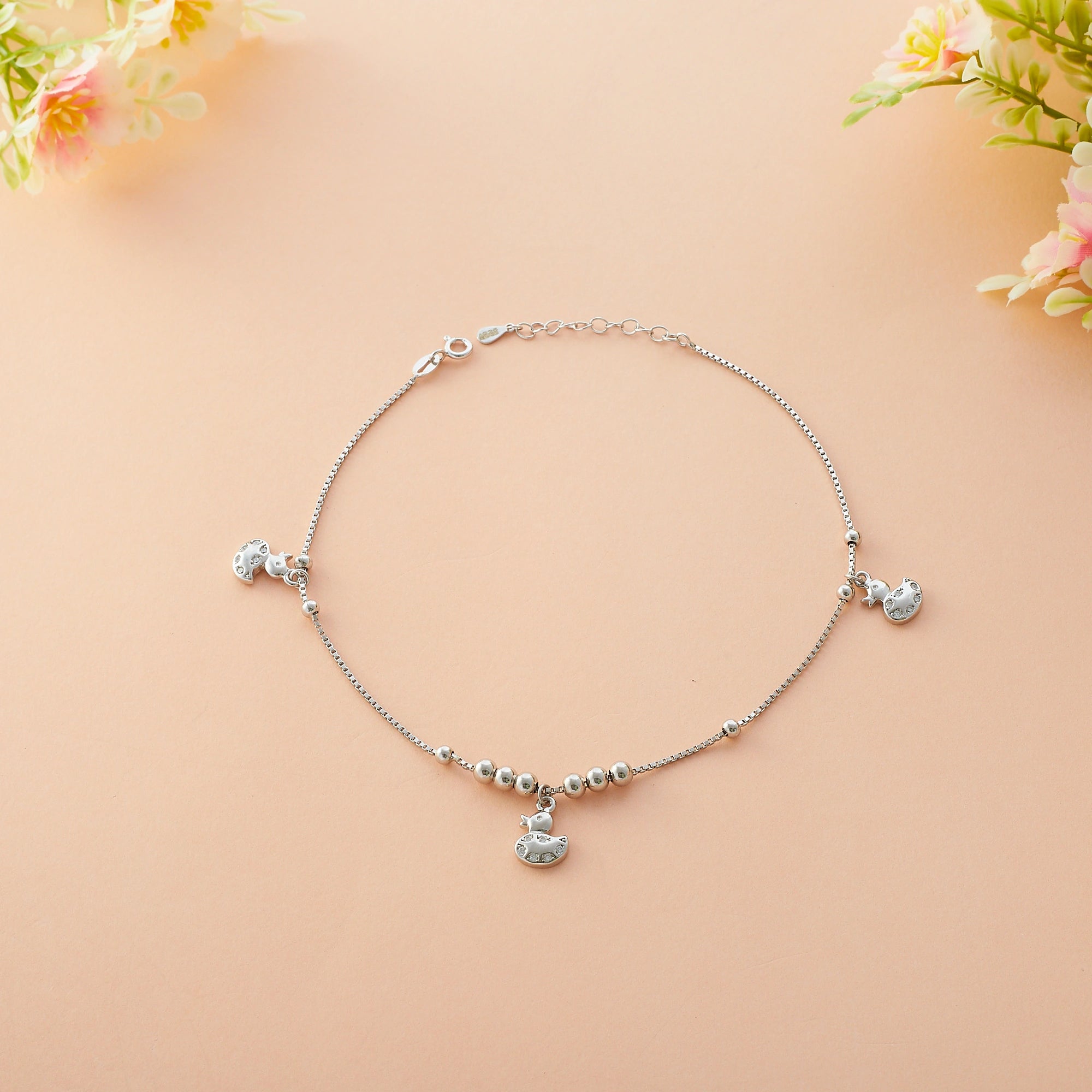 Silver Duck Motif Charm Anklet Ishna