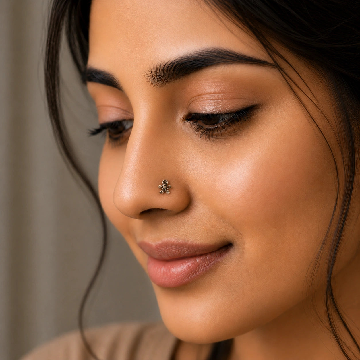 Silver Gingerbread Man Nose Pin