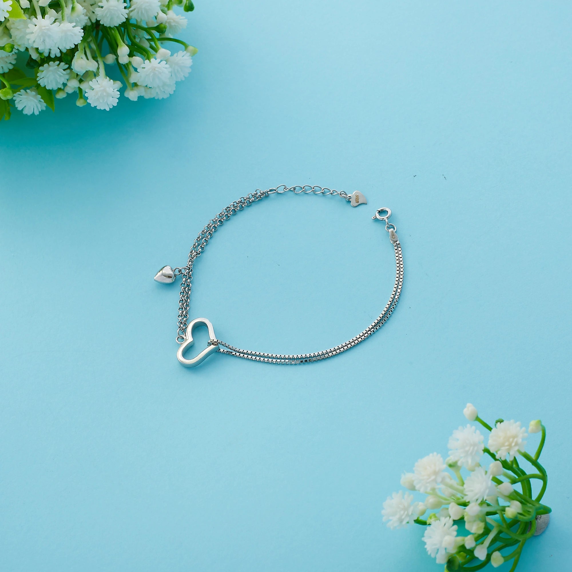 Silver Heart Charm Bracelet Ishna