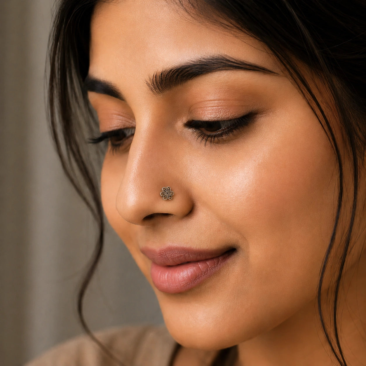 Silver Marcasite Flower Nose Pin Ishna