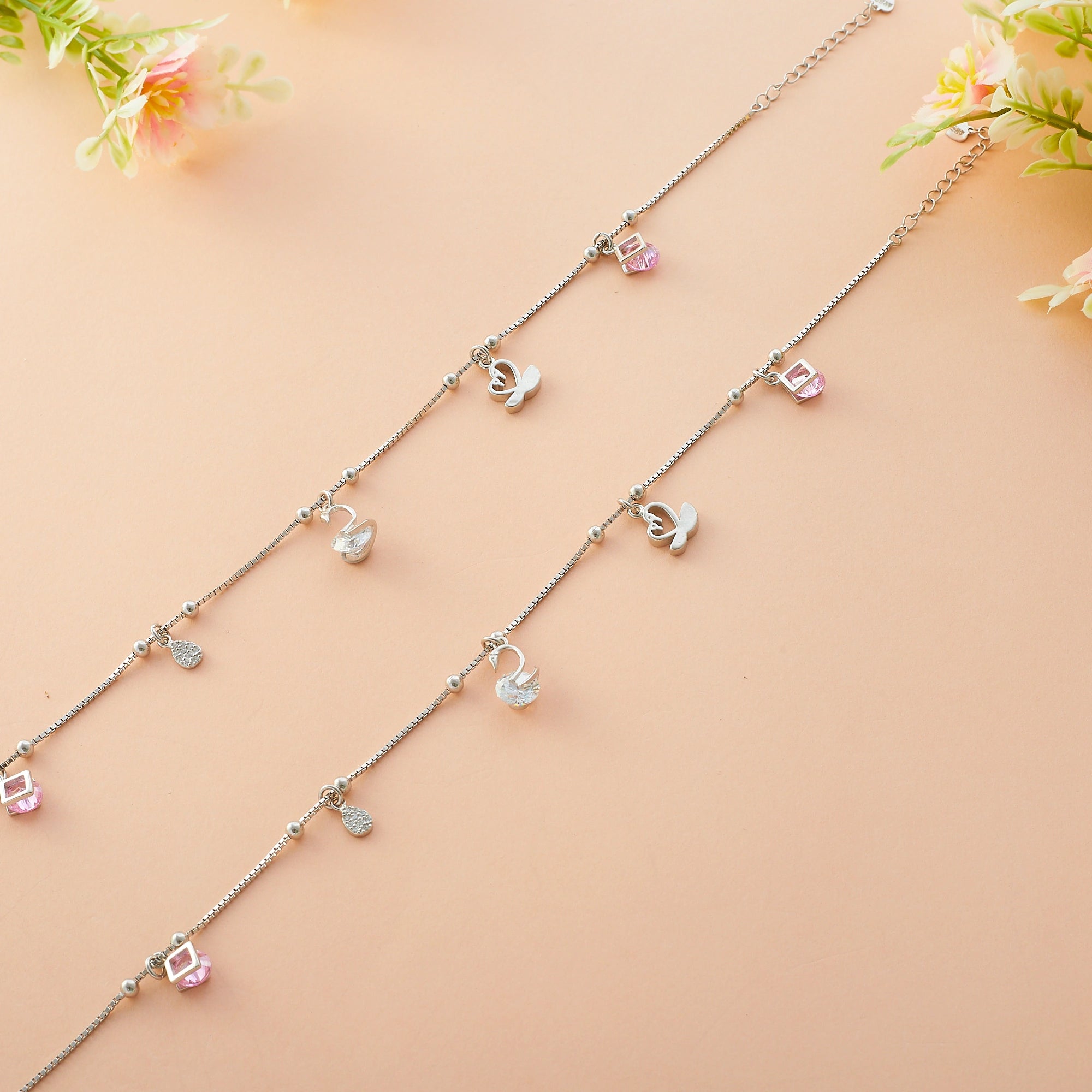 Silver Swan Charm Motif Anklet Ishna