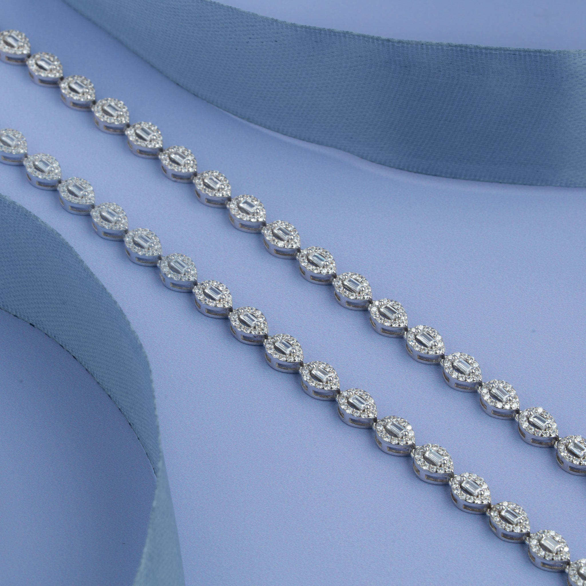 Silver anklet oval crystal-studded links
