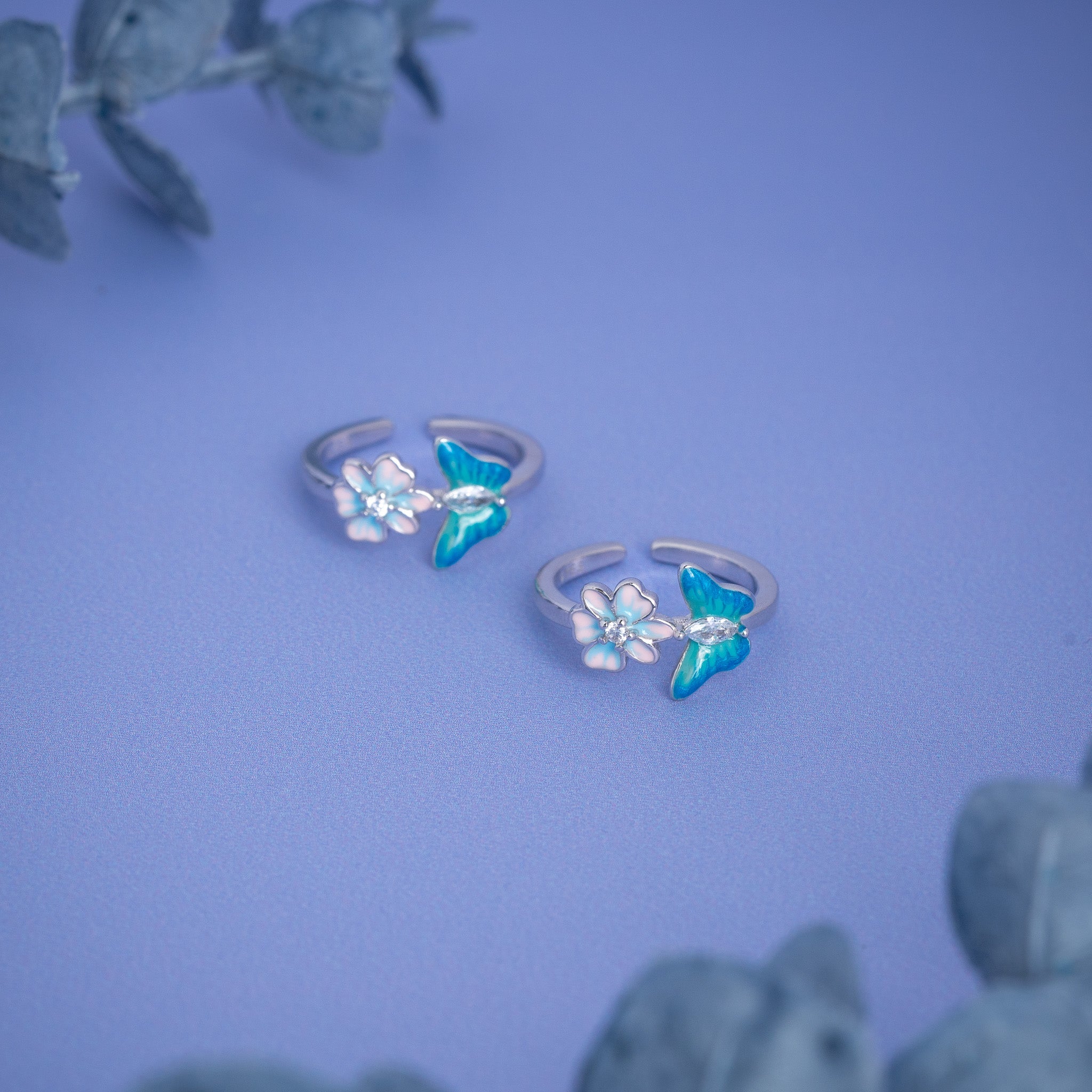 Silver butterfly floral toe ring
