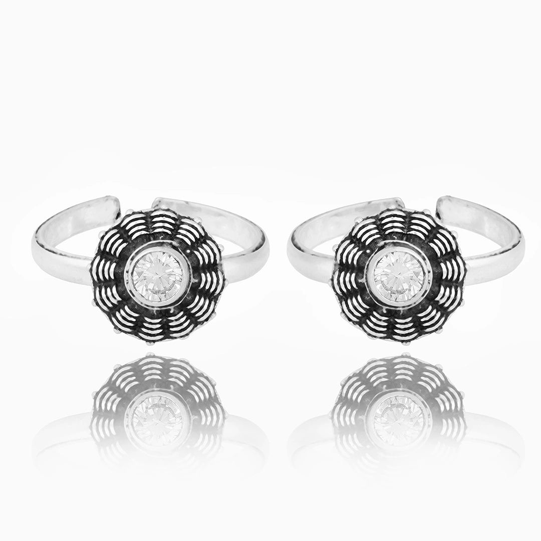 Silver floral toe ring with white stone