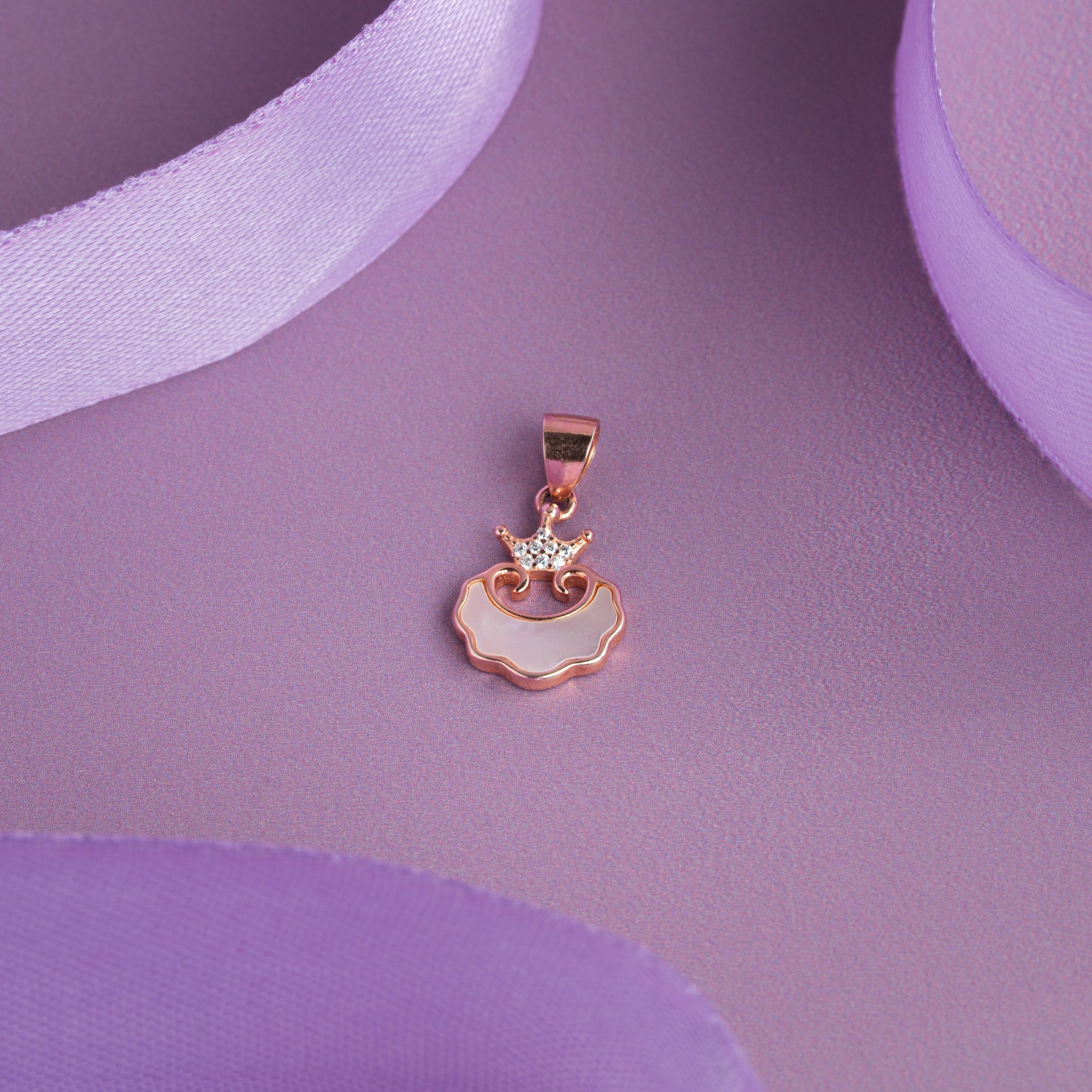 Silver open flower pendant