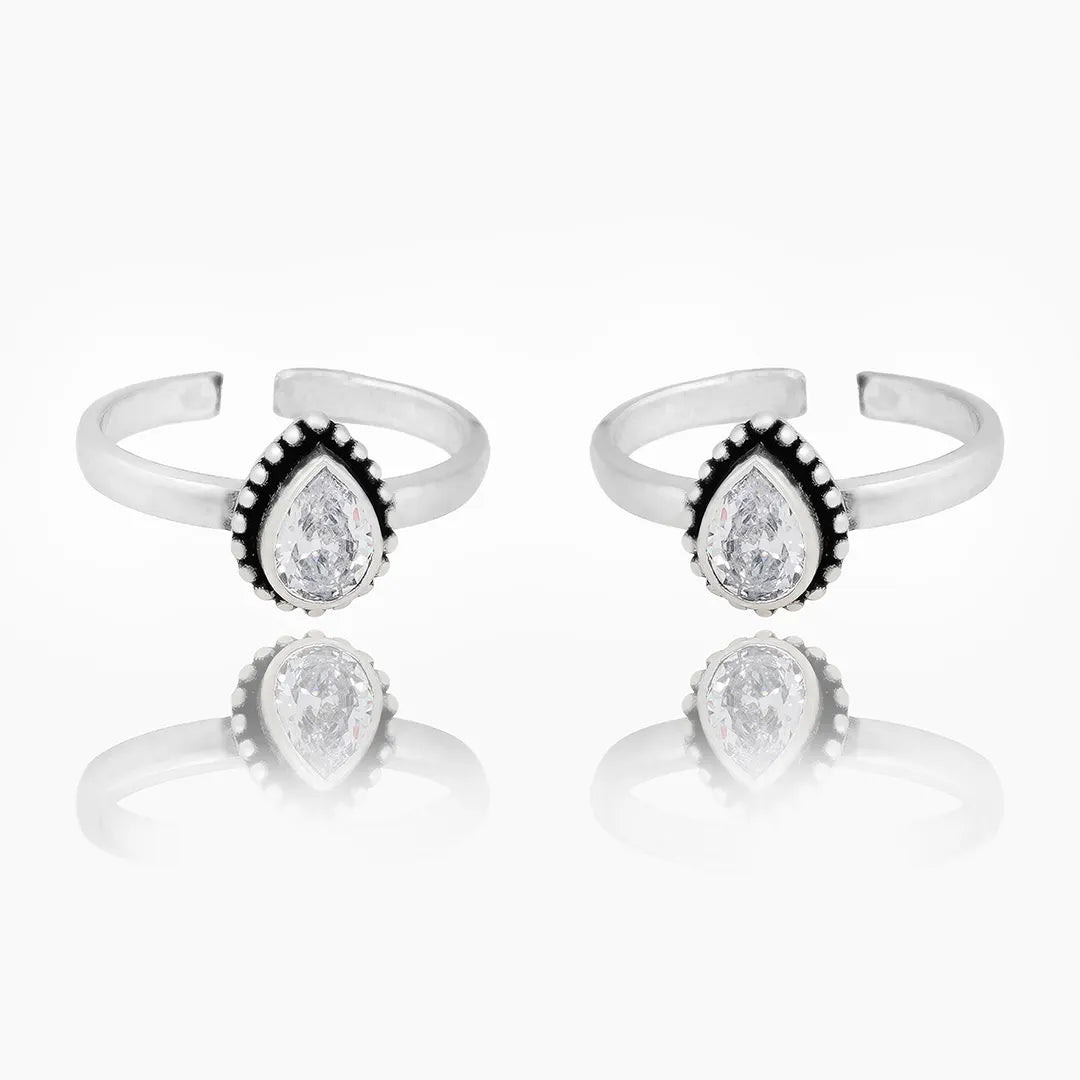 Silver teardrop white stone toe ring with oxidised