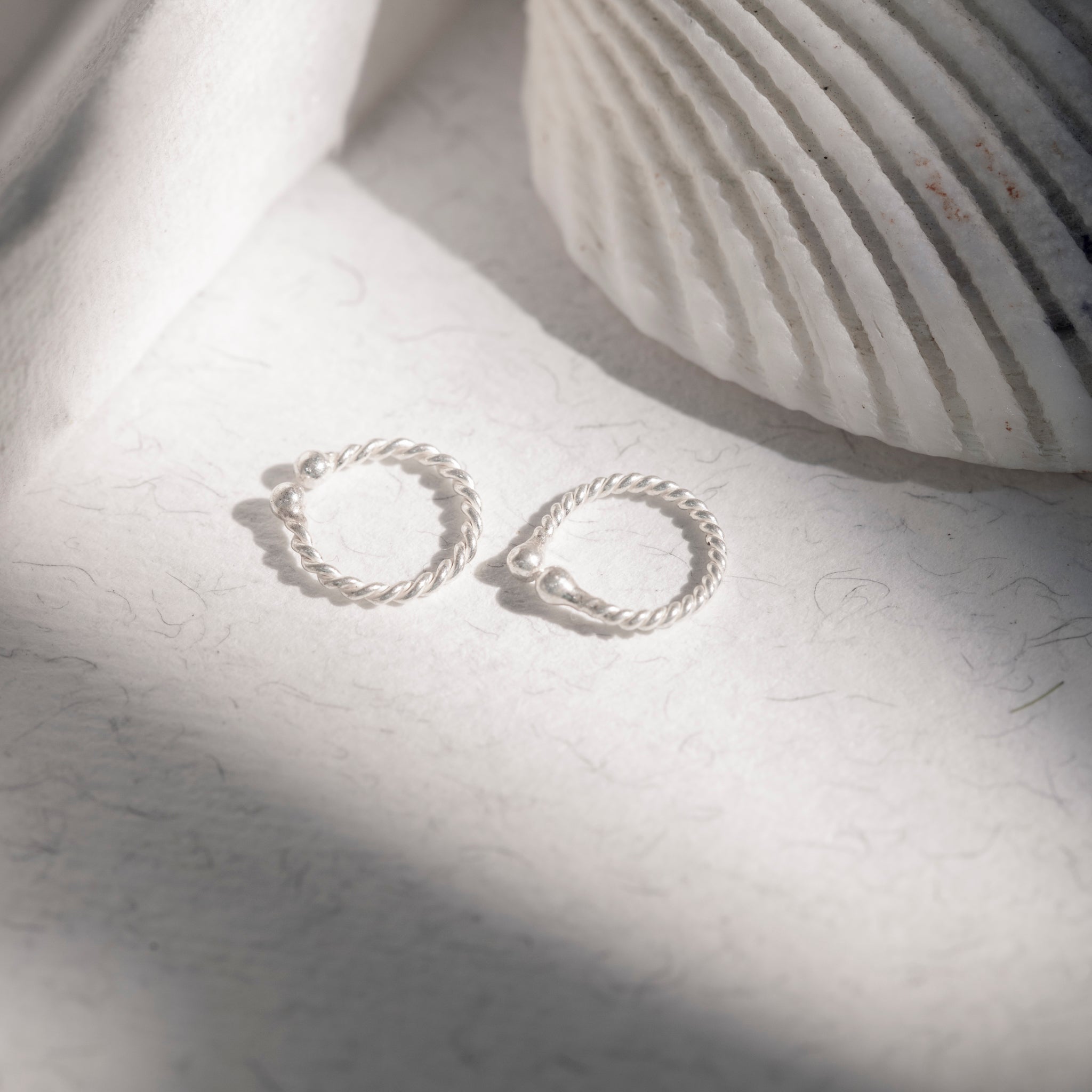 Simple sterling silver side stud