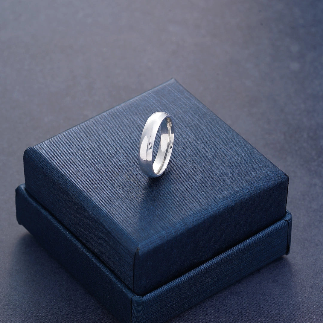 Smooth 925 Sterling Silver Ring Ishna