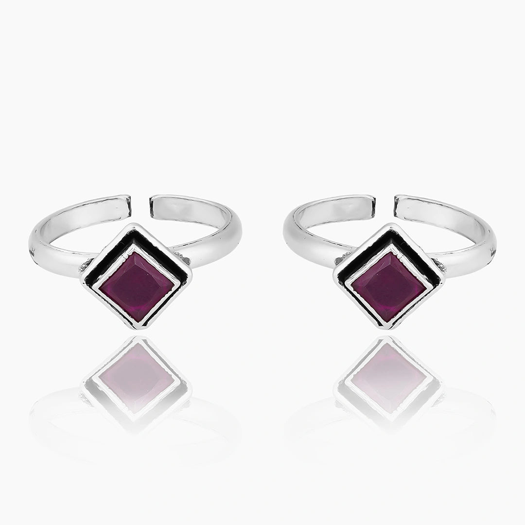 Square Shaped Ruby Toe Ring Ishna