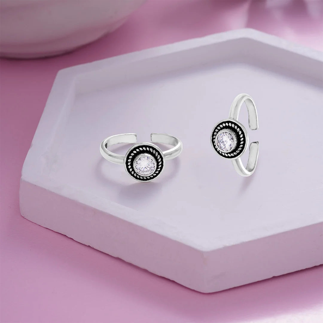 Sterling Silver round white stone toe ring