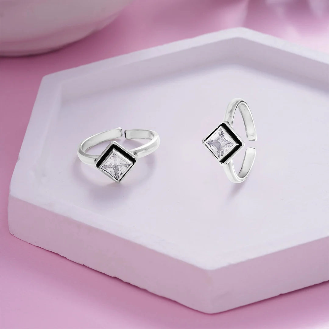 Sterling Silver square toe ring with white stone