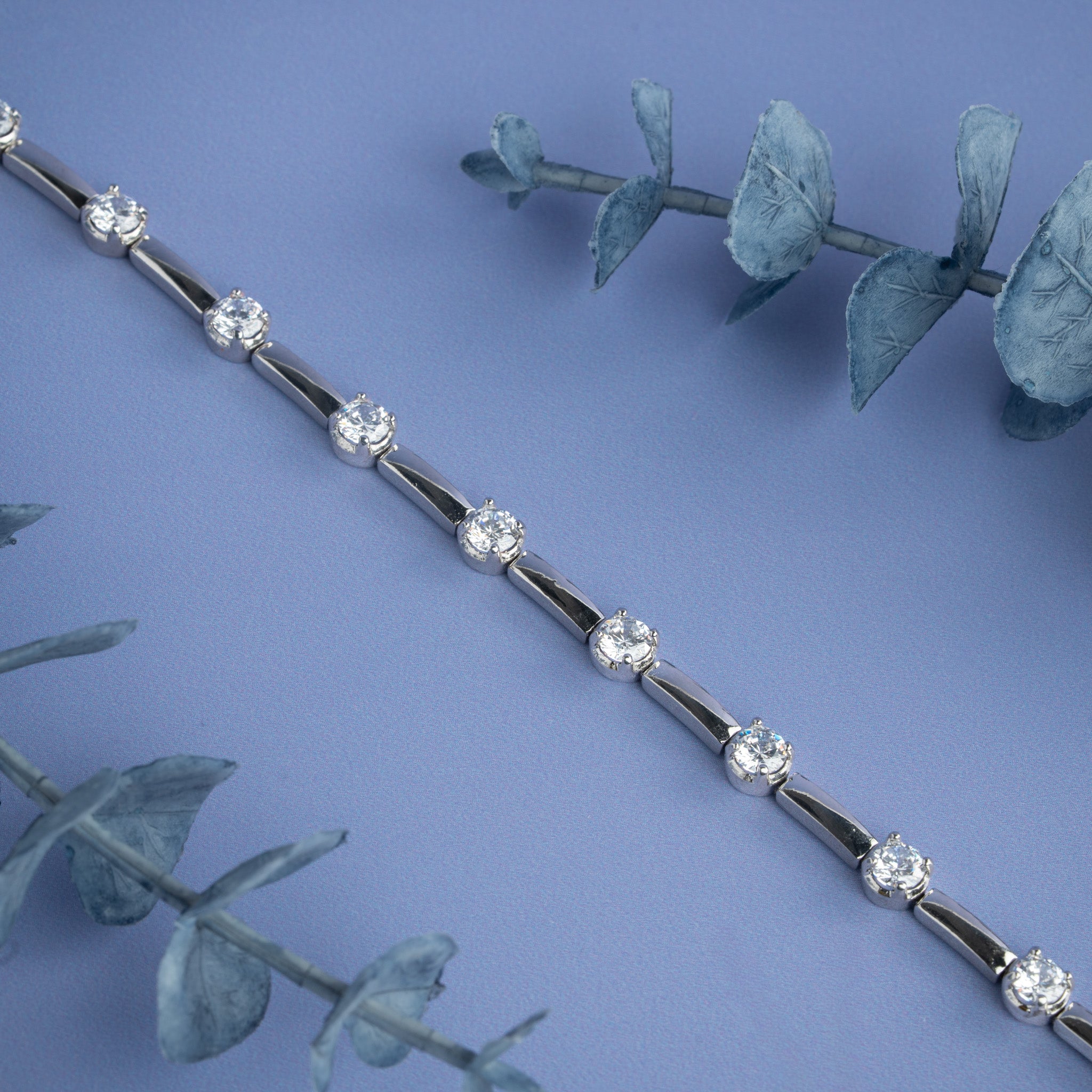 Sterling silver bracelet with round crystal stones