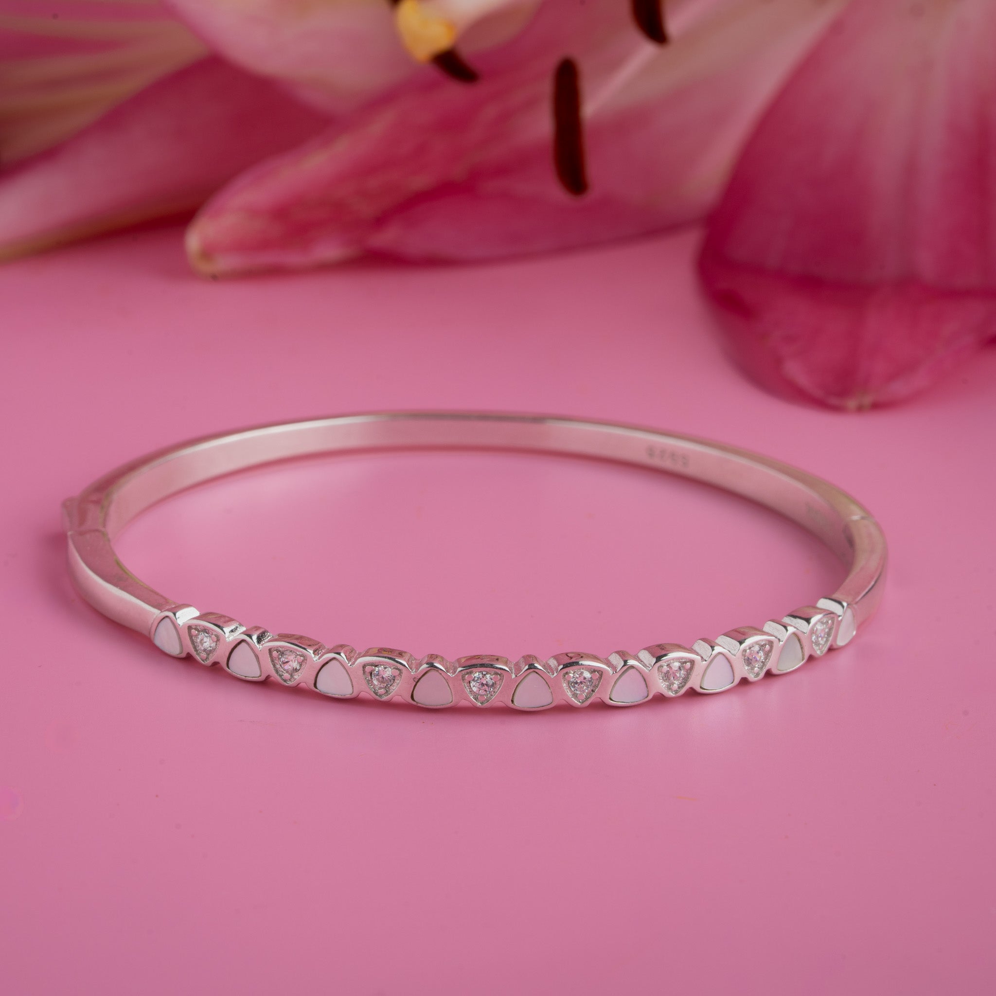 Sterling silver heart design bangle bracelet