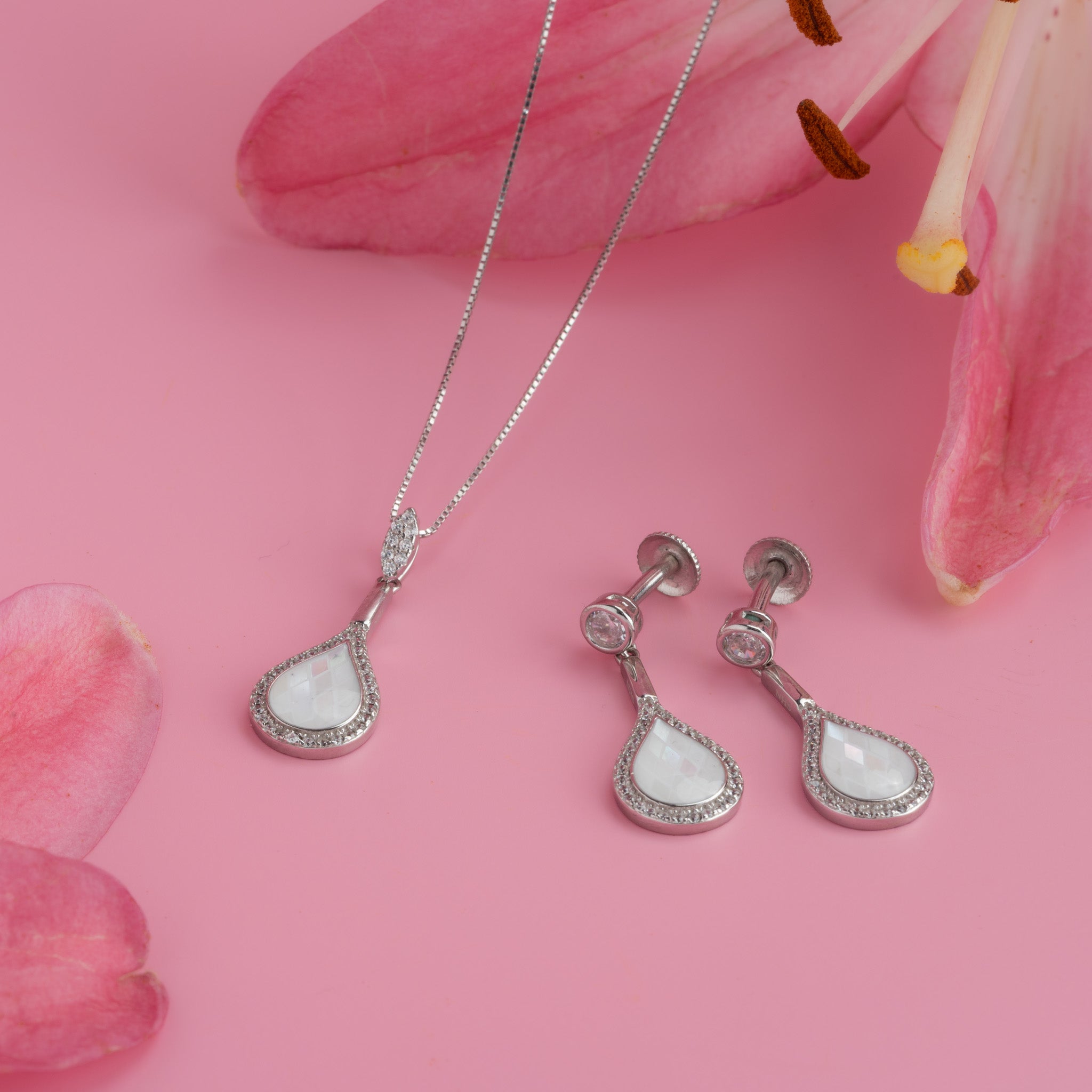 Sterling silver teardrop pendant chain with matching earrings