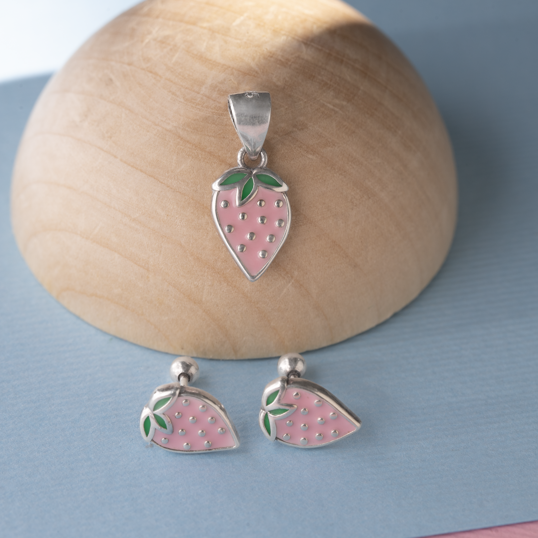 Strawberry silver pendant and earrings set