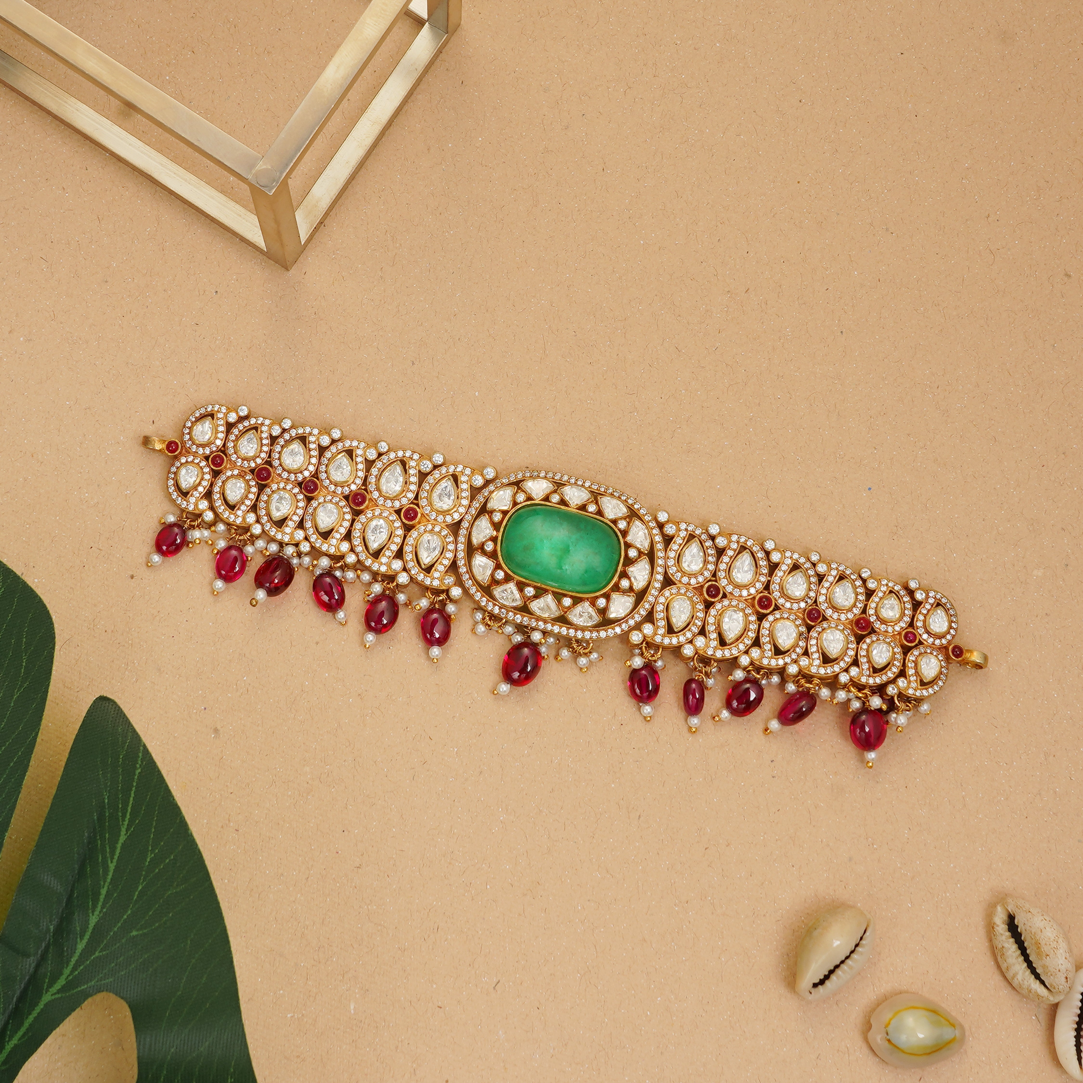 Temple jewellery choker with moissanites