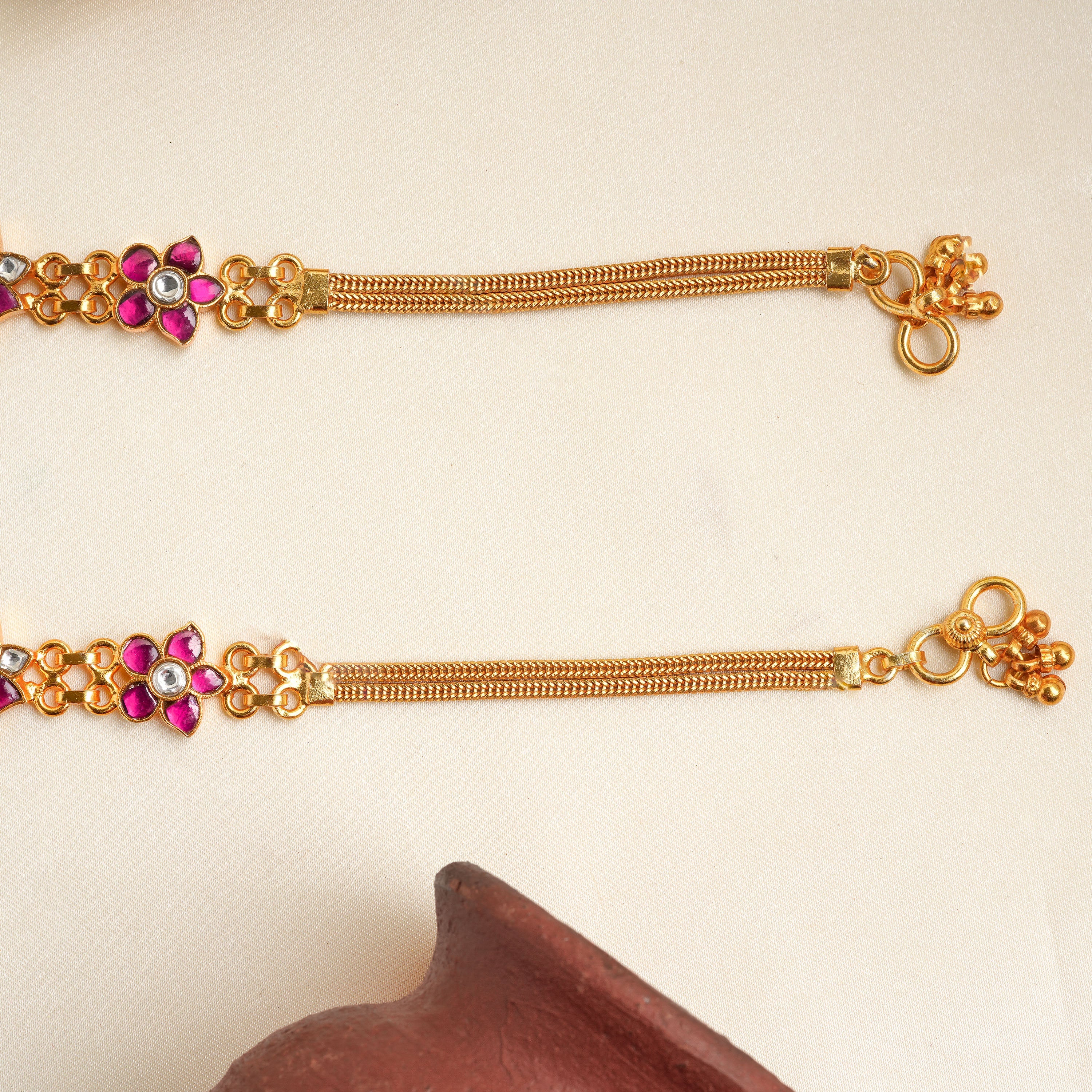 Traditional gold-plated kundan anklet