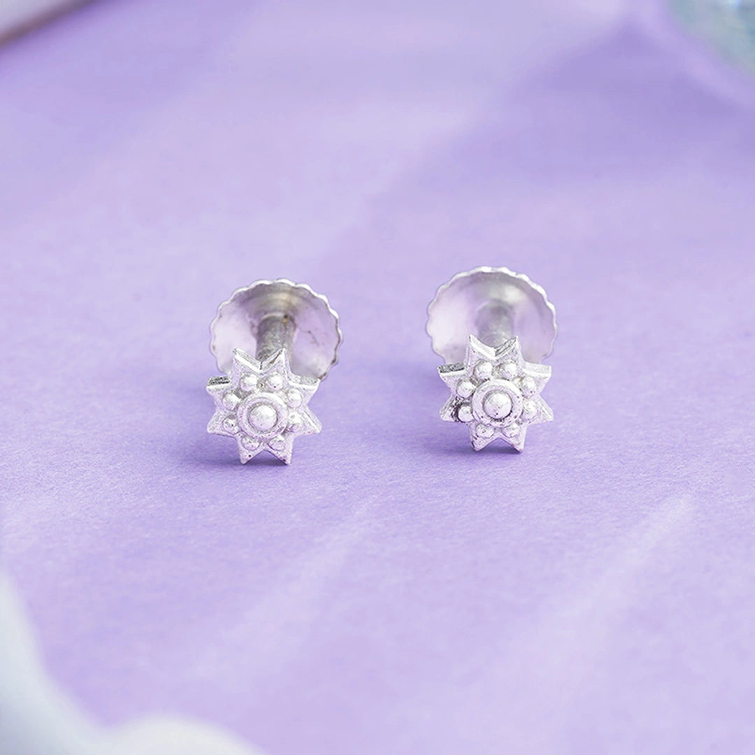 Vintage Star Stud Earrings Ishna