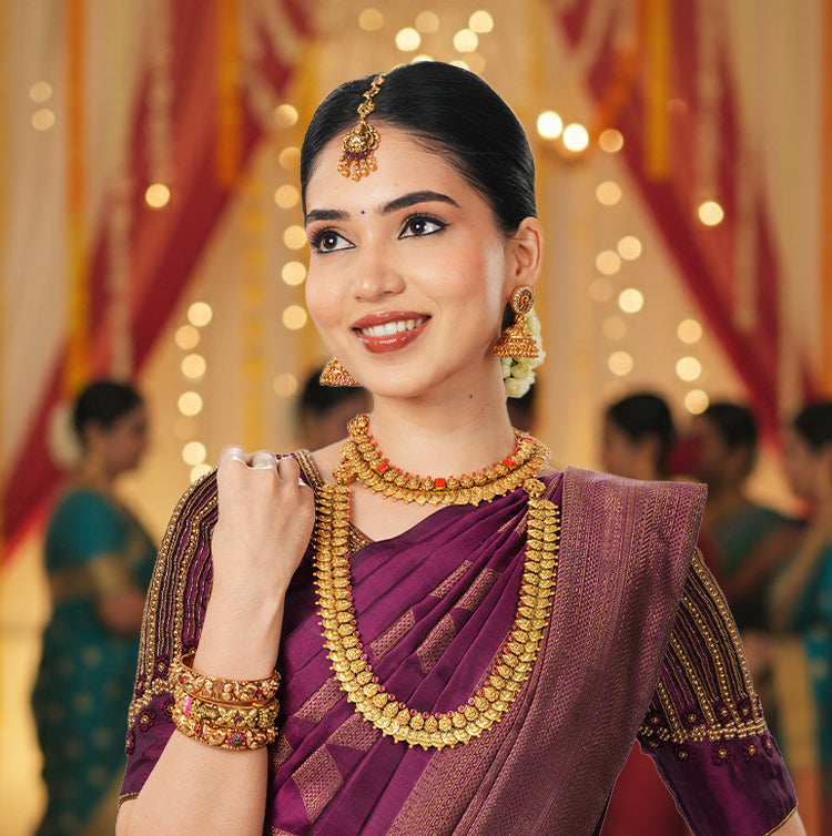 Gold-Plated Mattal with Emerald Green Stones and Pearls Ishna