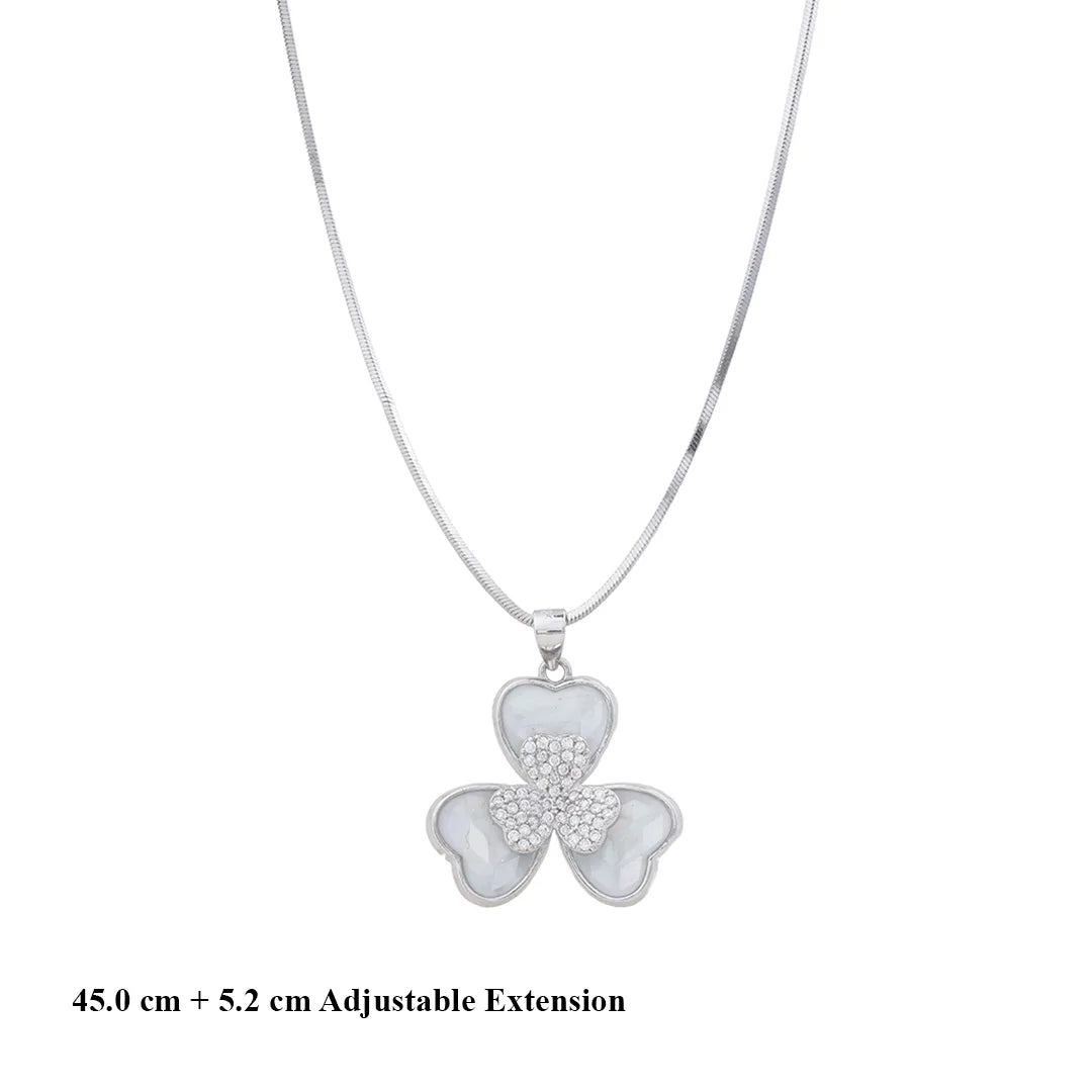 White Clover silver Pendant Chain & Earrings