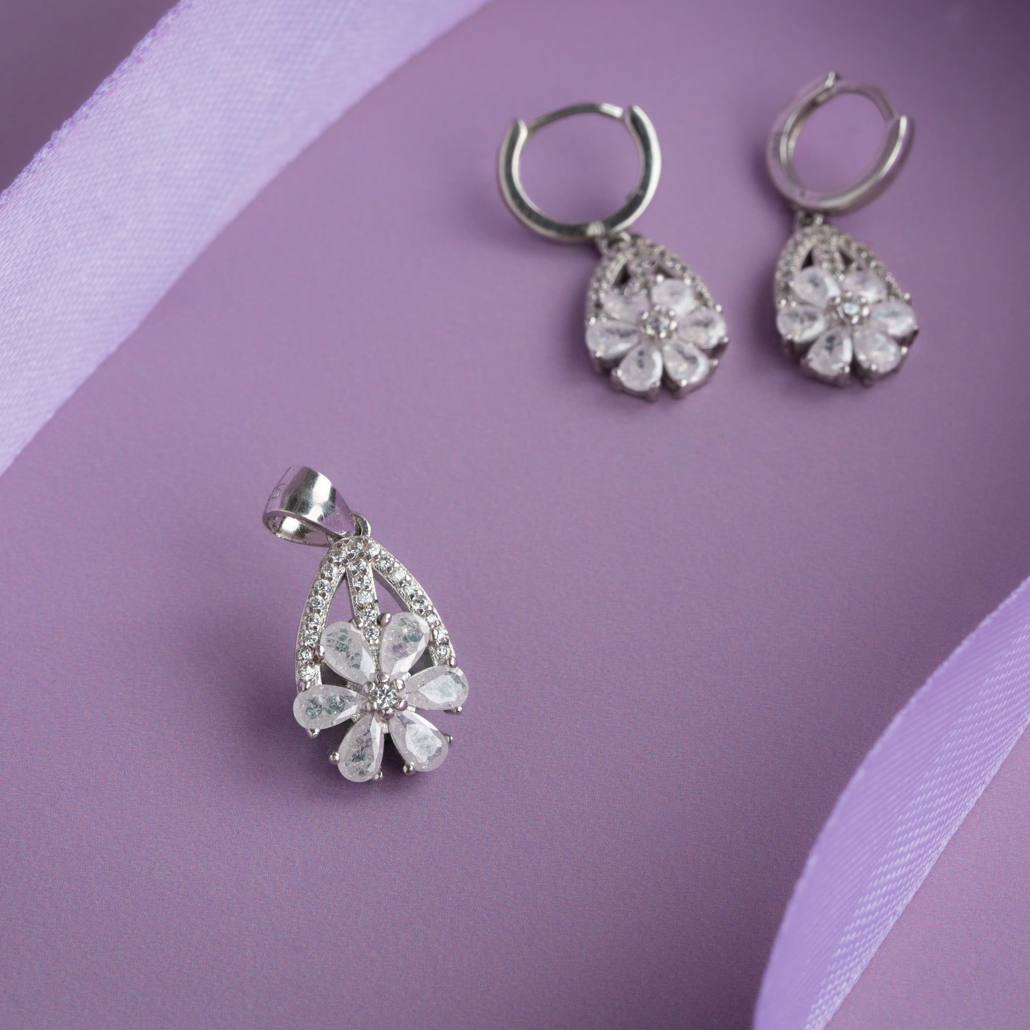 blue enamel silver pendant set