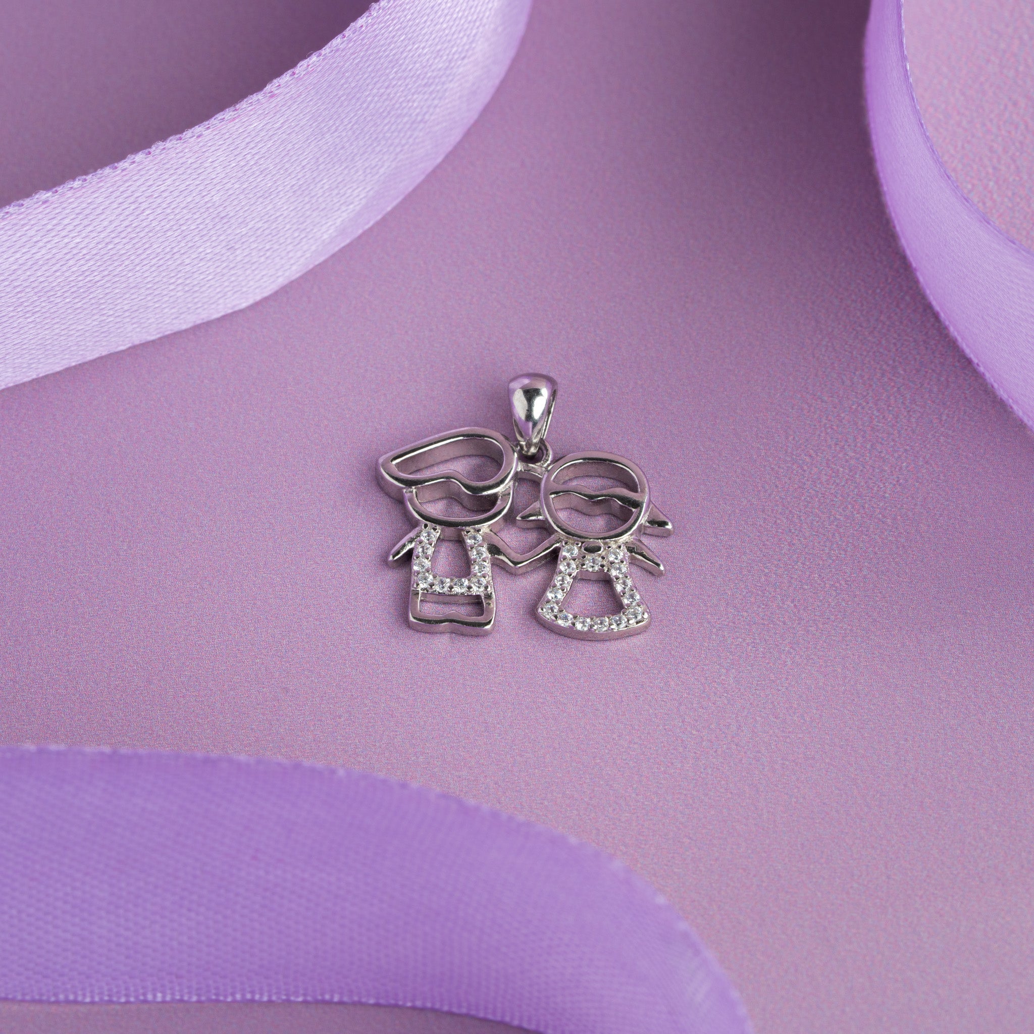 cute couple silver pendant design
