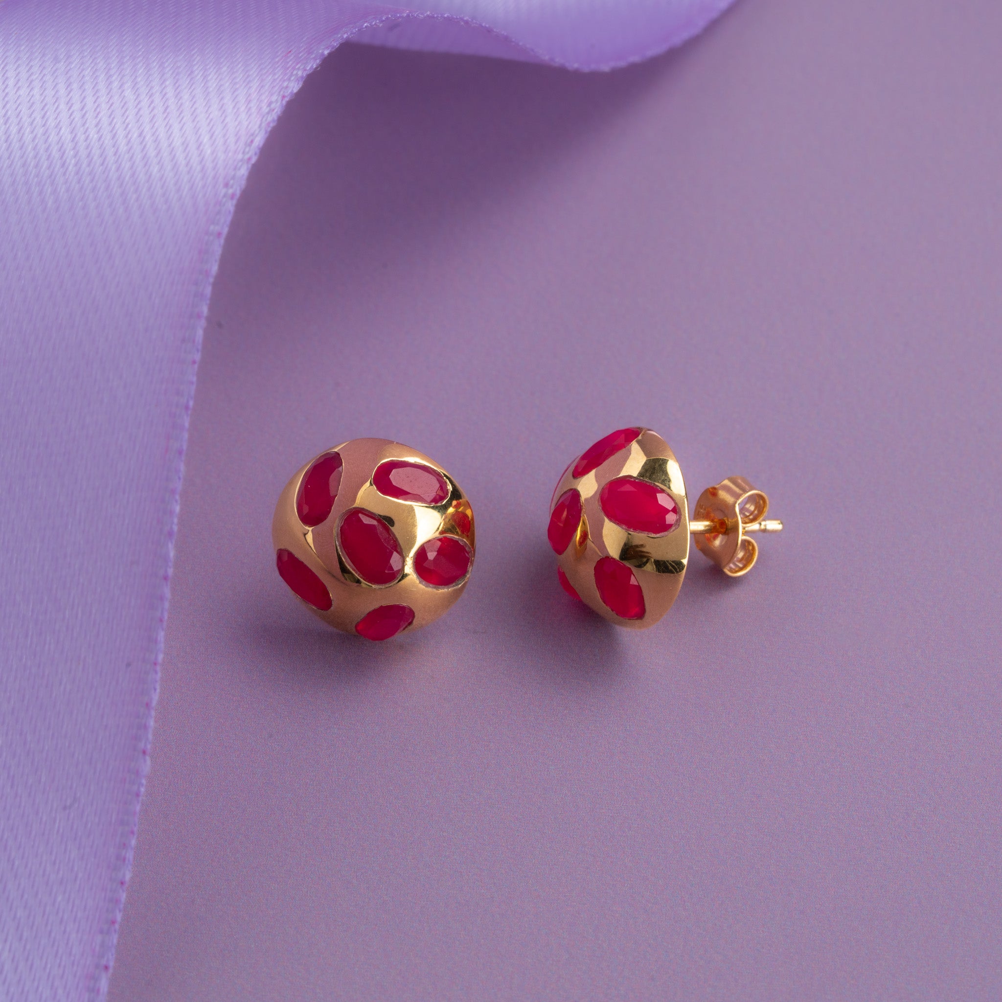 dome design earning for women