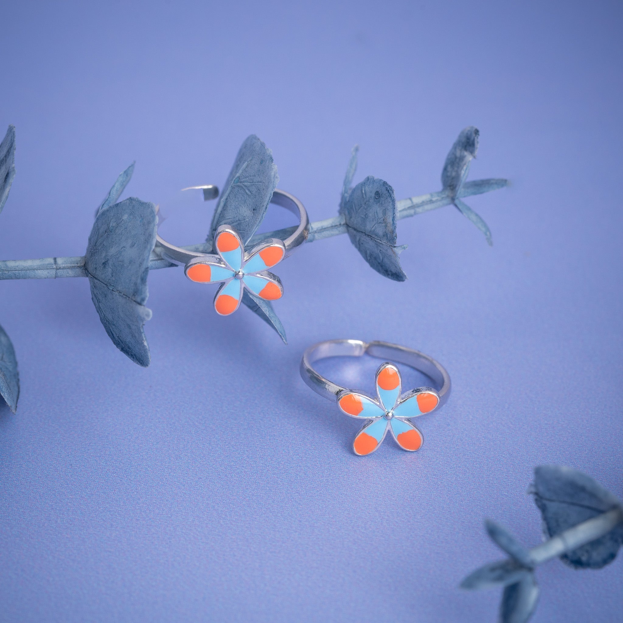 enamel flower toe ring silver