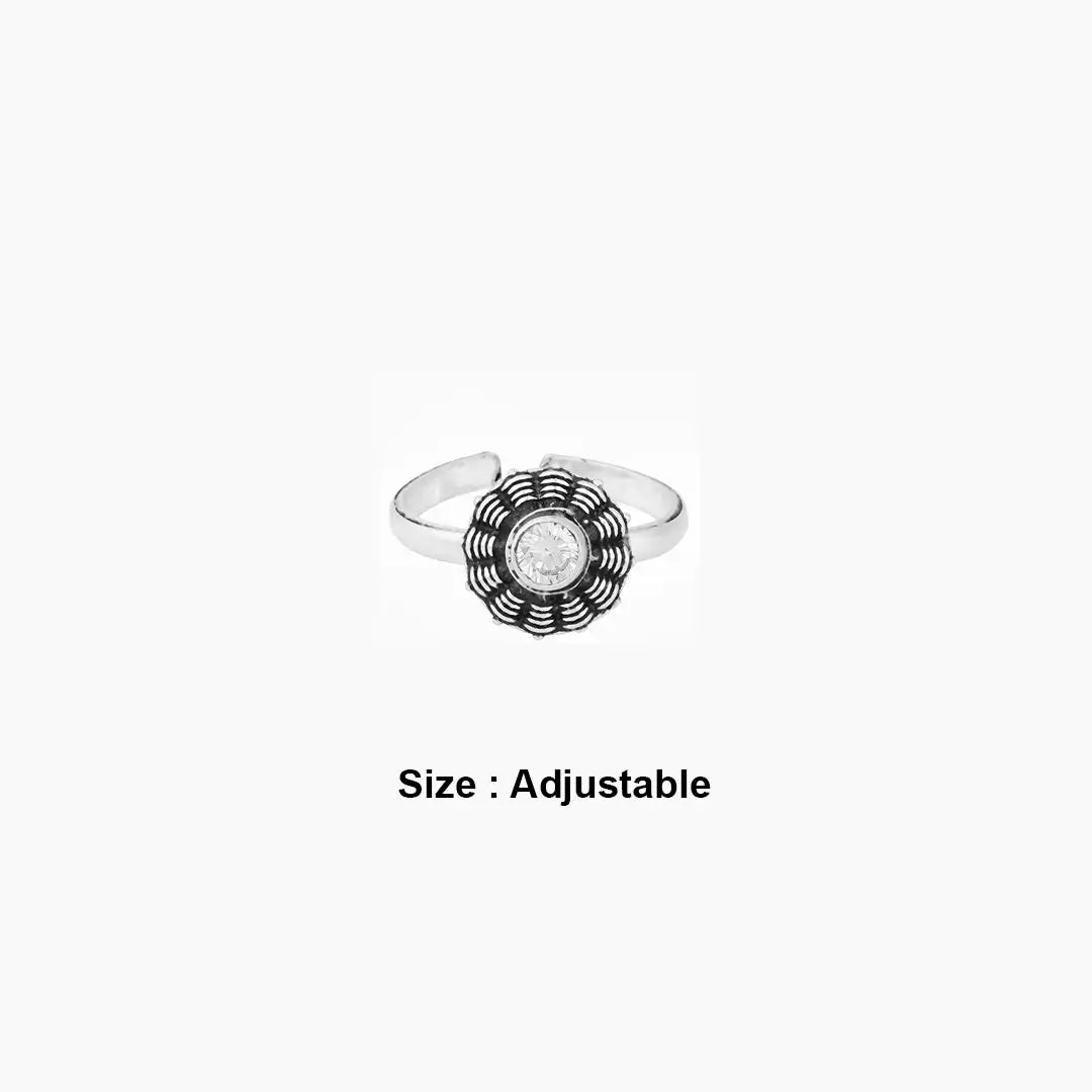 floral Silver toe ring with oxidised detailing  