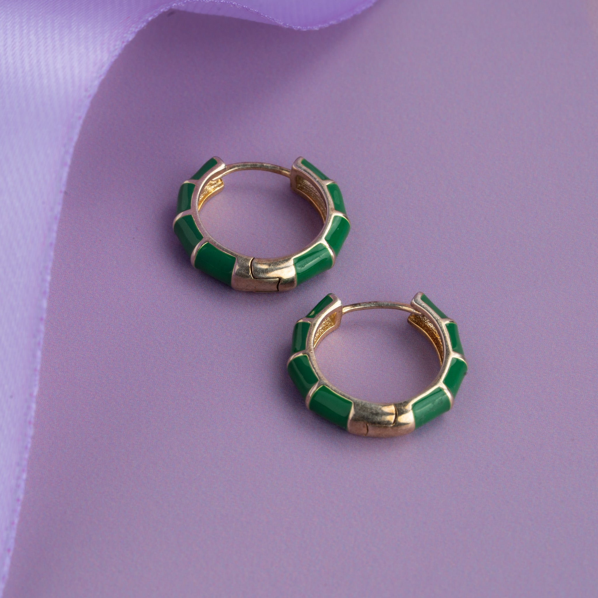 modern minimalist hoops earning