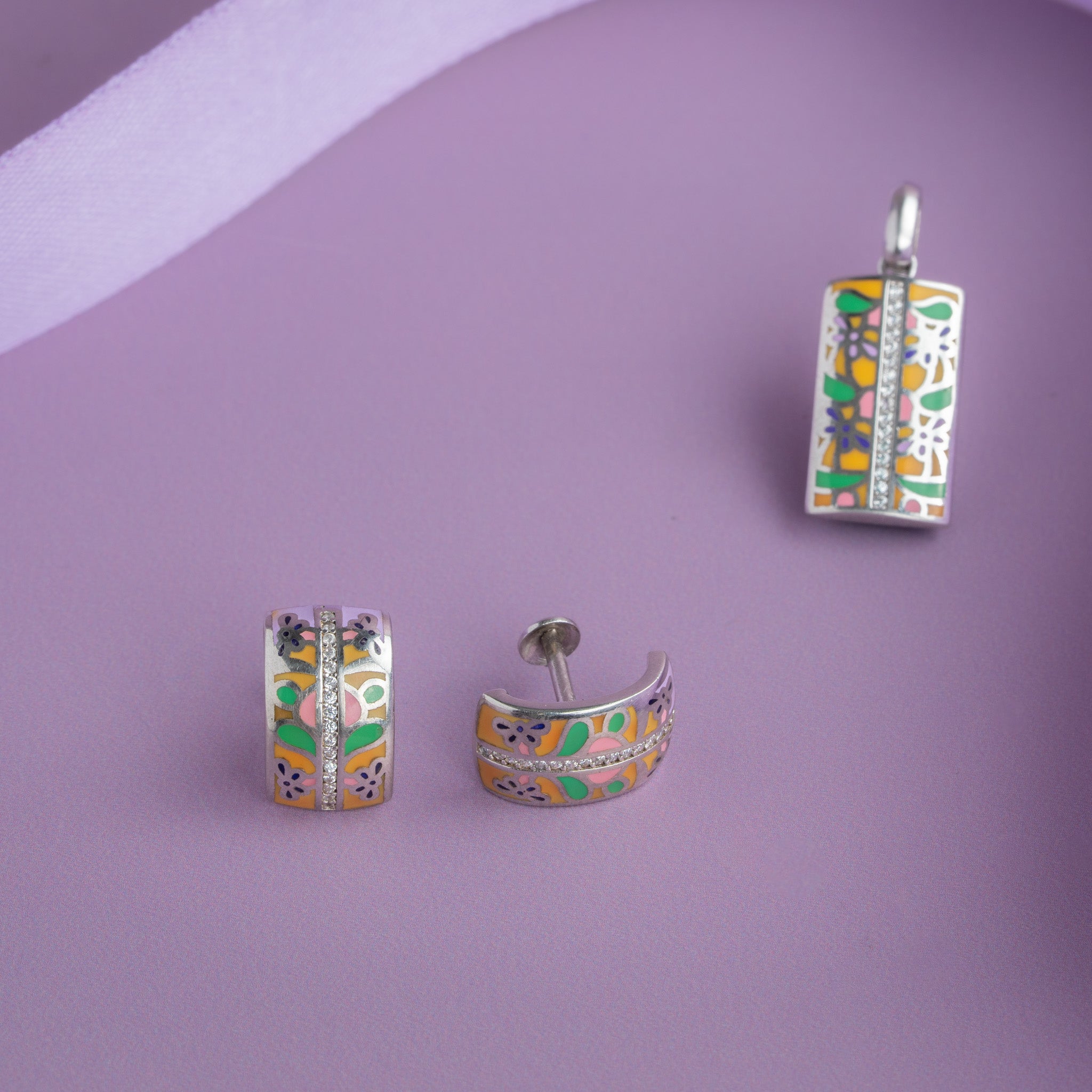 multicolour enamel silver pendant