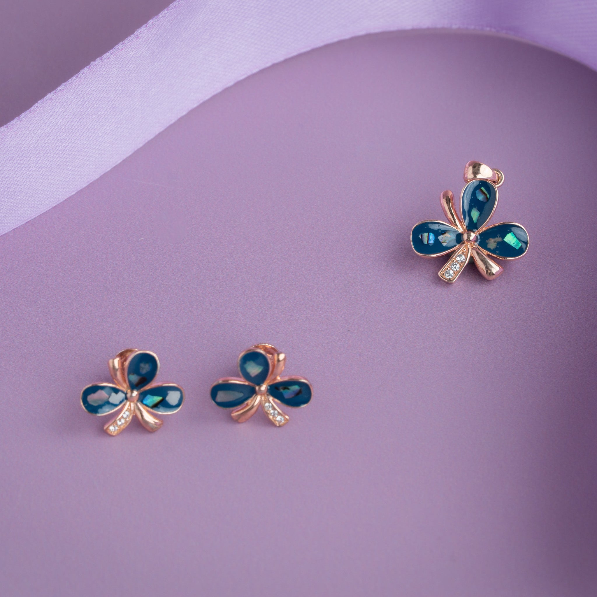 rose gold floral pendant set