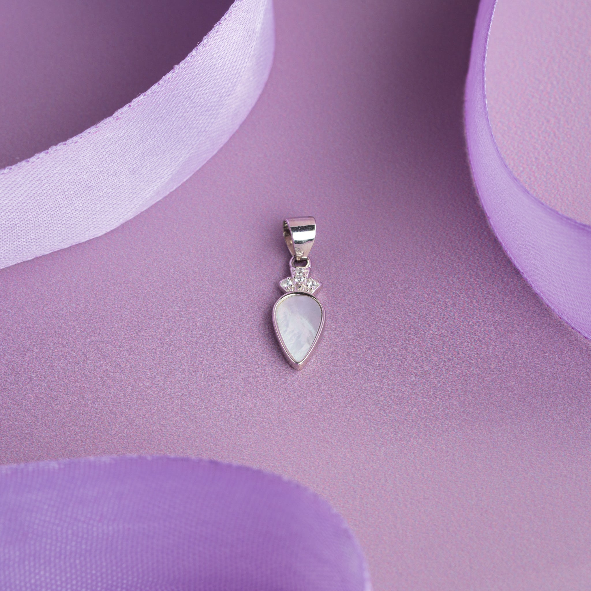 silver tulip pendant necklace